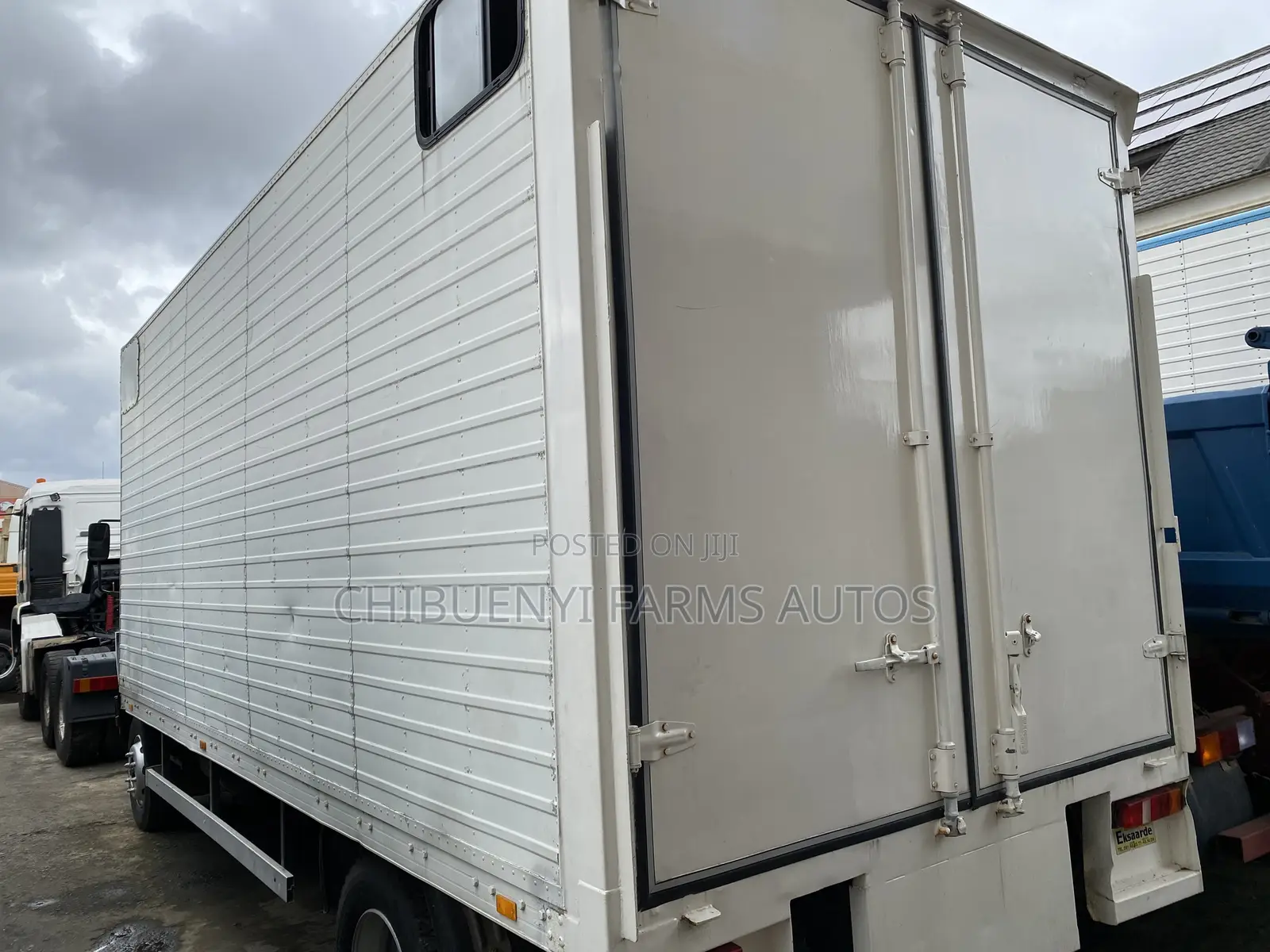 MECEDECES 1317 - Cargo Body 8tons