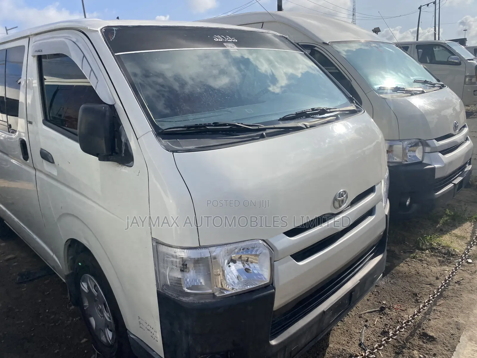 Toyota HiAce 2010 White