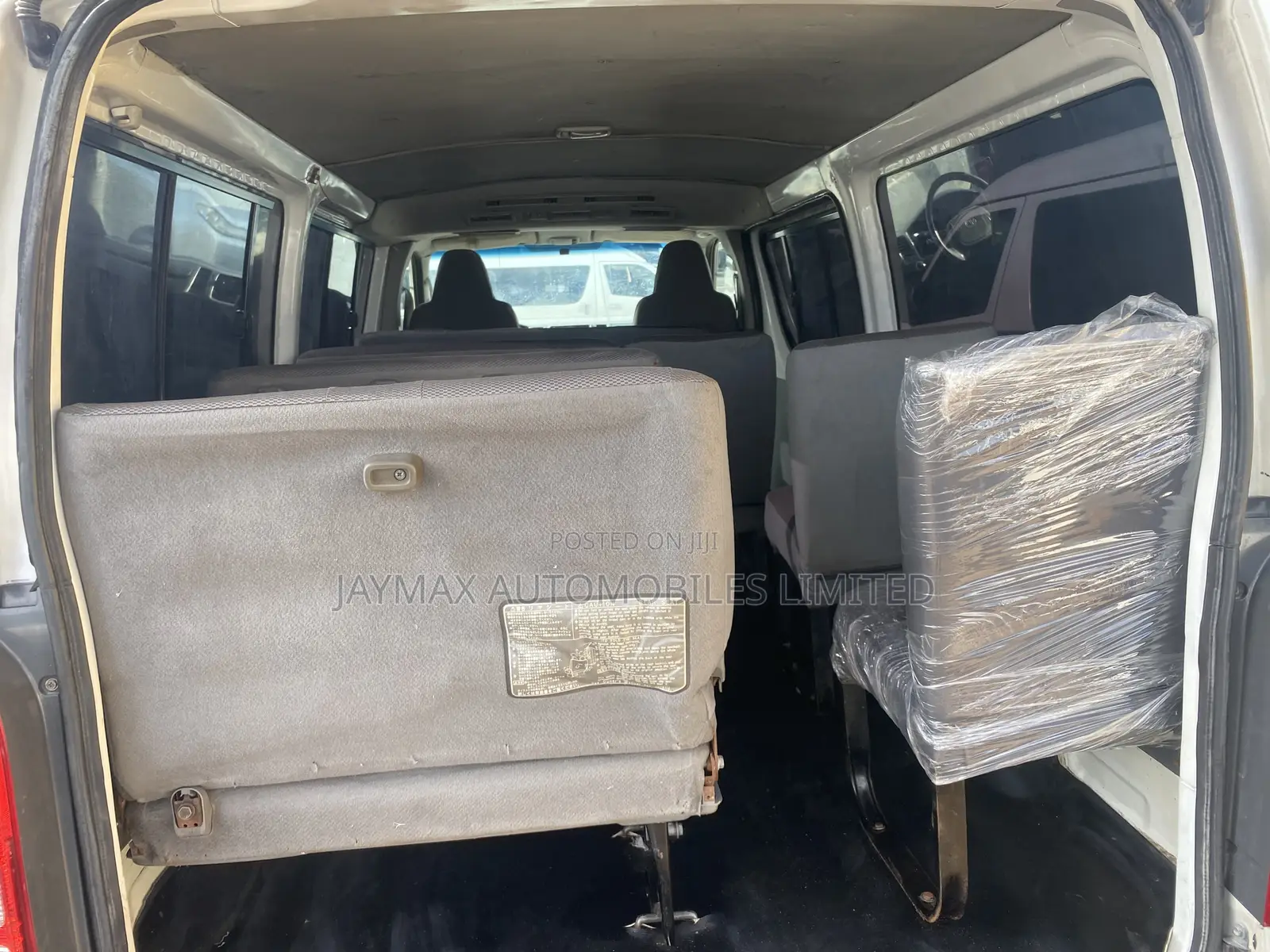 Toyota HiAce 2011 White