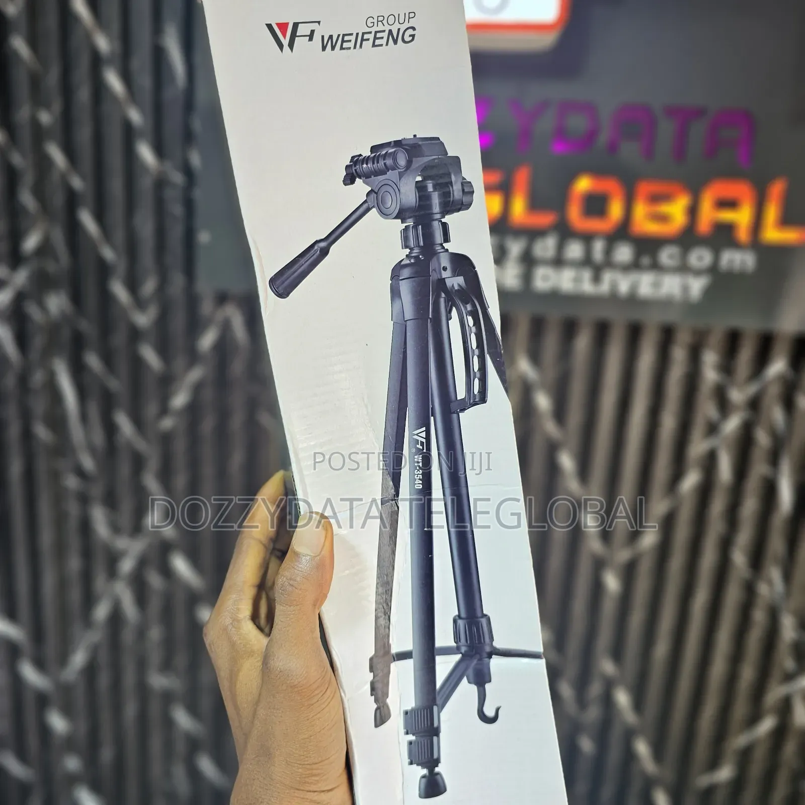 Weifeng Strong Tripod Stand W-3540