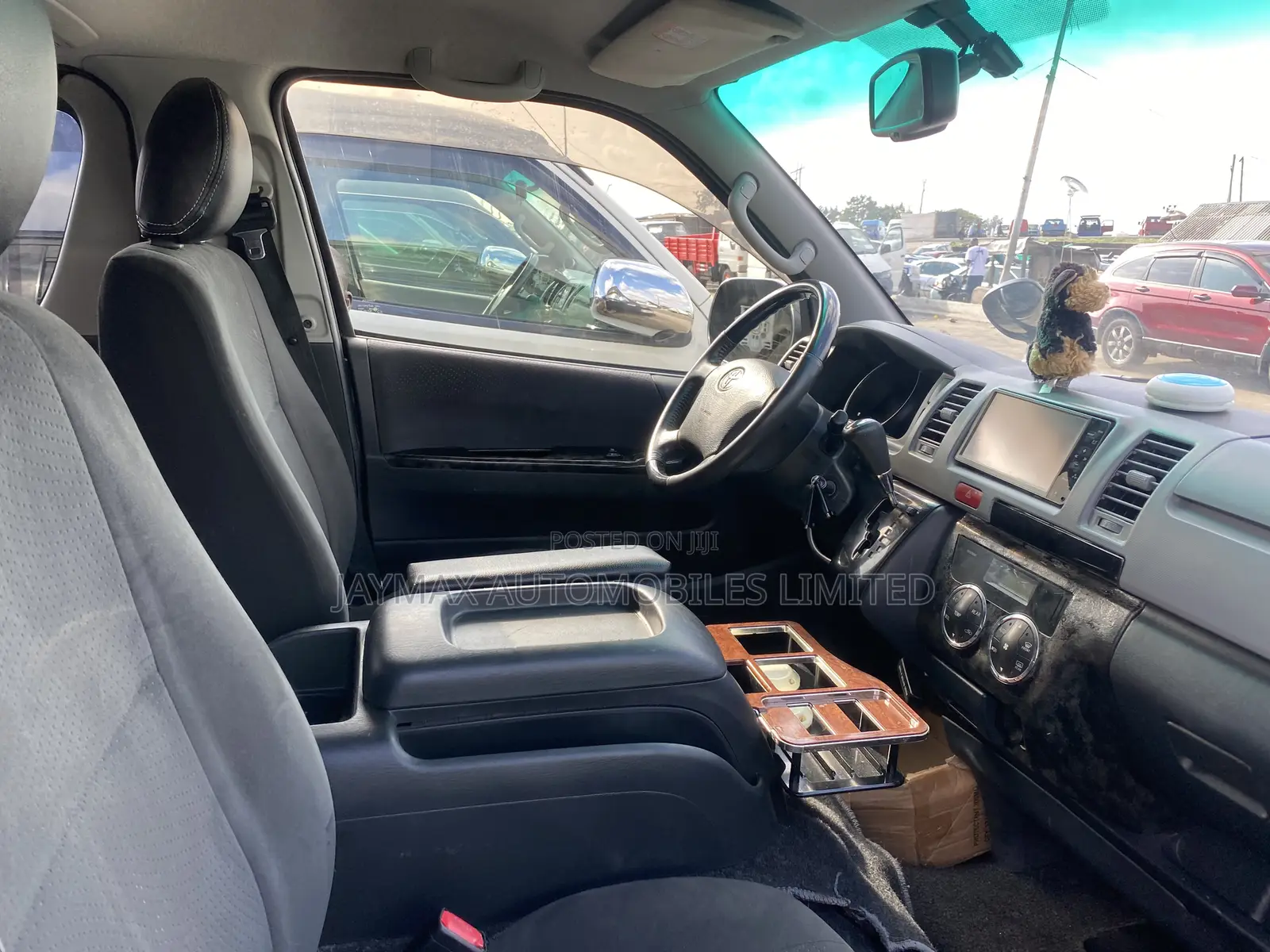 Toyota HiAce 2012 Black