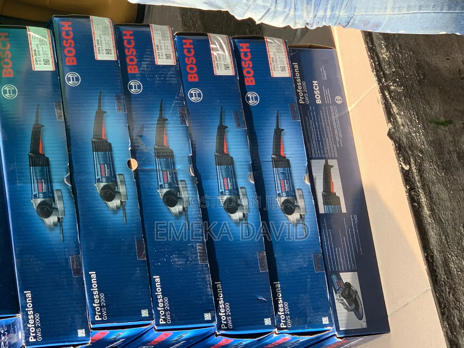 Bosch Professional Angle Grinding Machine 9" Gws2000w