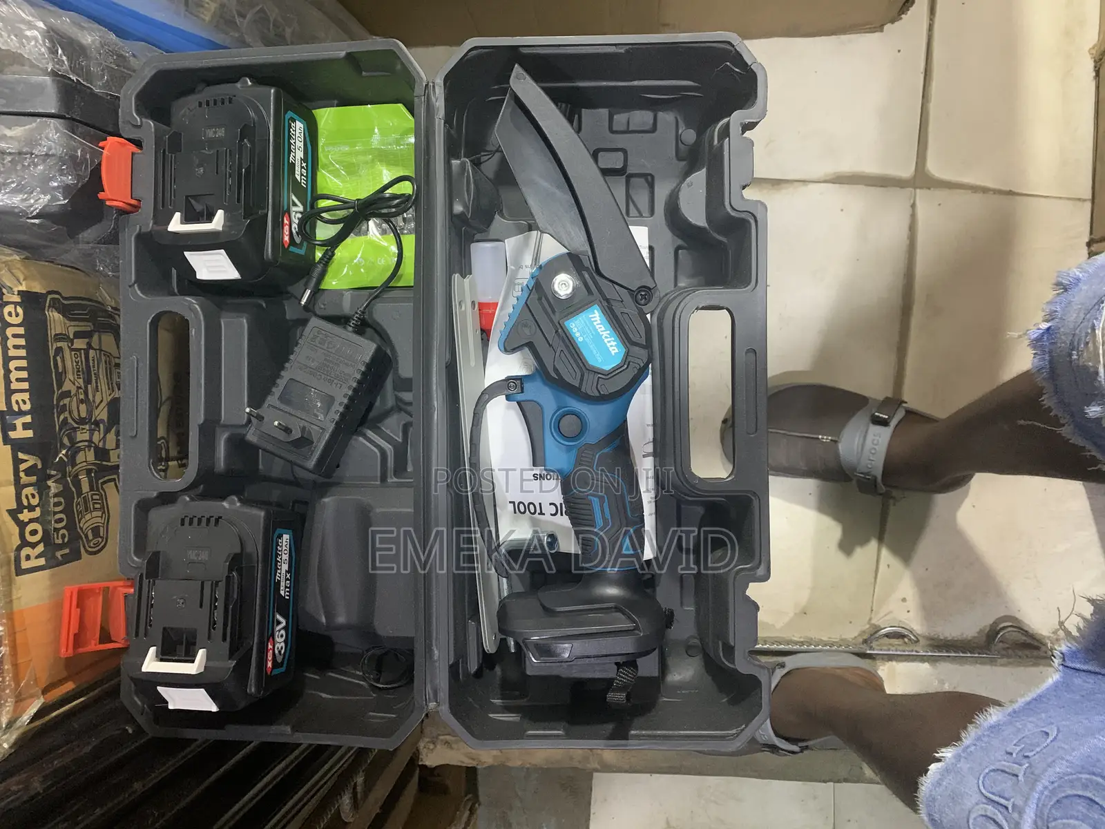 Cordless 8” Chain Saw Machine