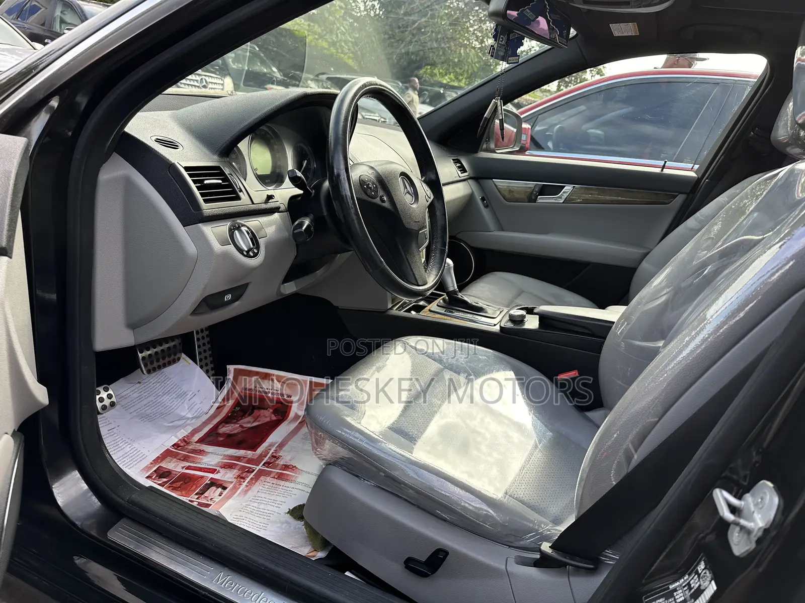 Mercedes-Benz C300 2009 Black