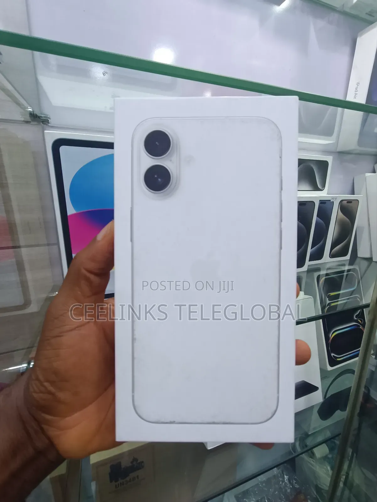New Apple iPhone 16 Plus 256 GB Silver