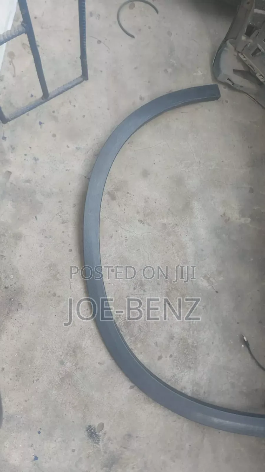 GLC300 2015 Driver Side Fender Crome