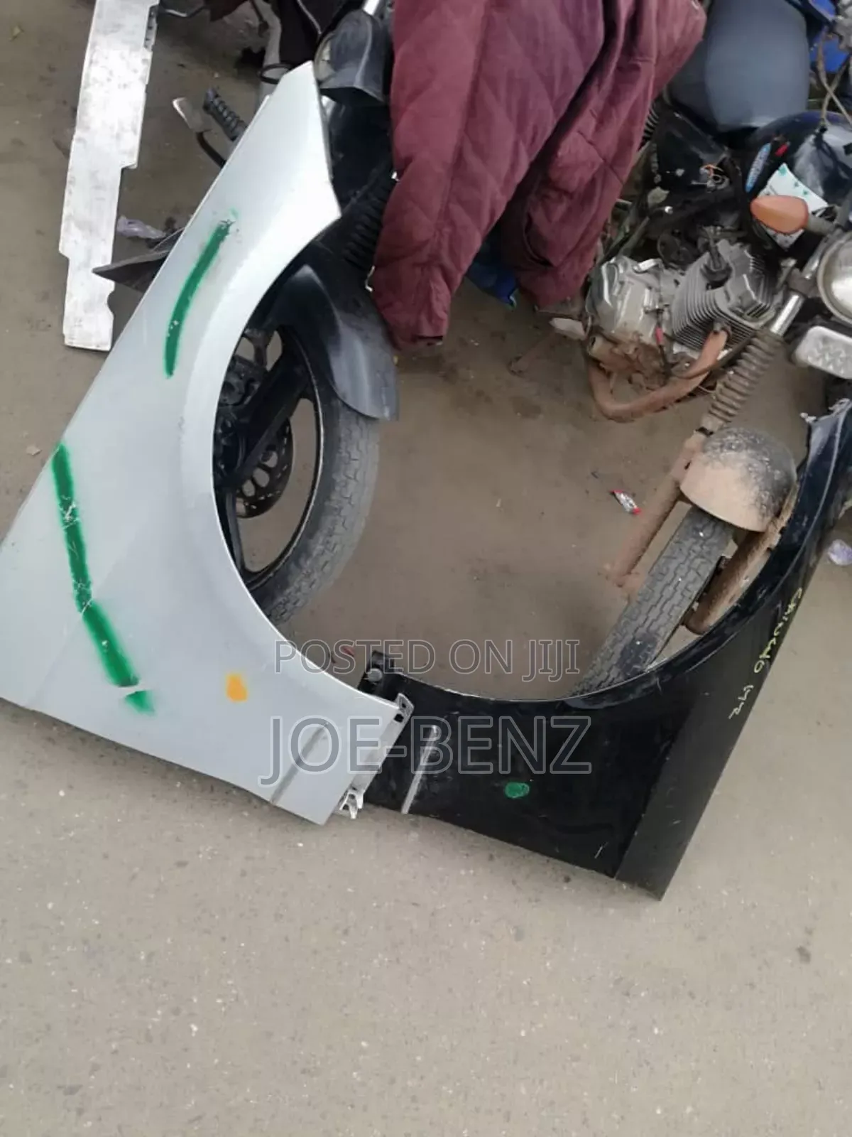 E350 2014 Set of Fender