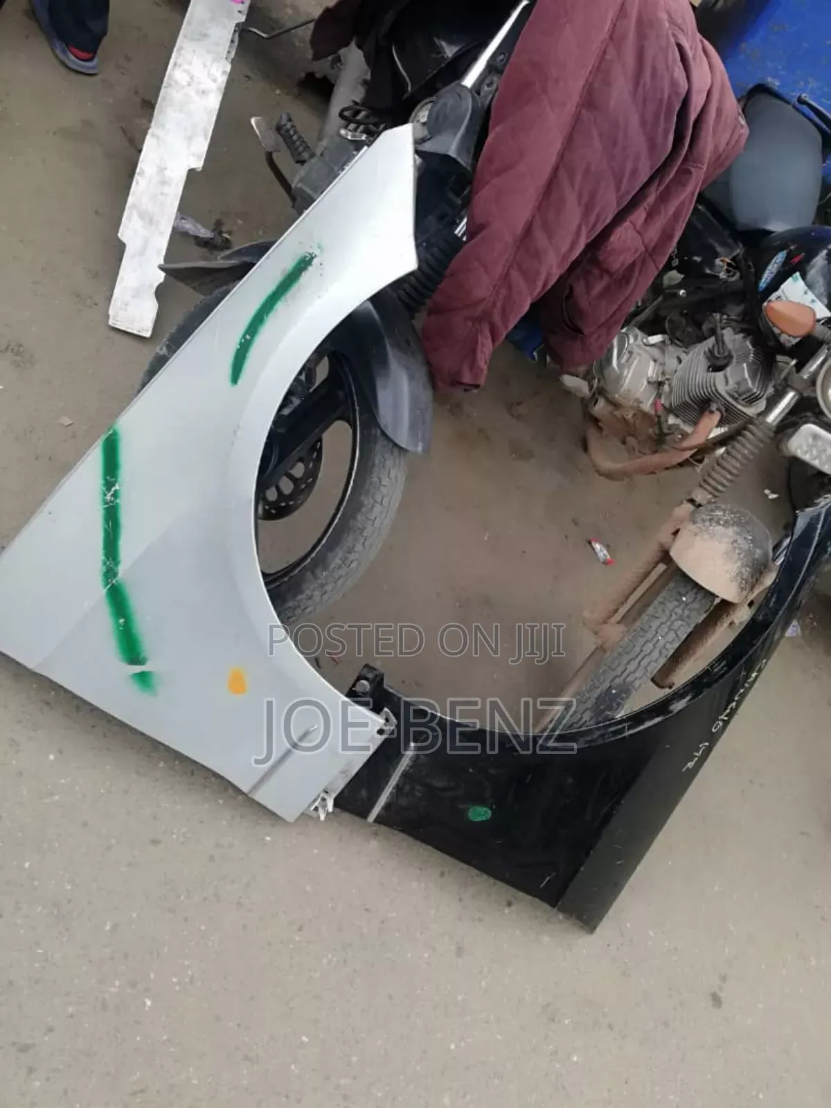 E350 2014 Set of Fender