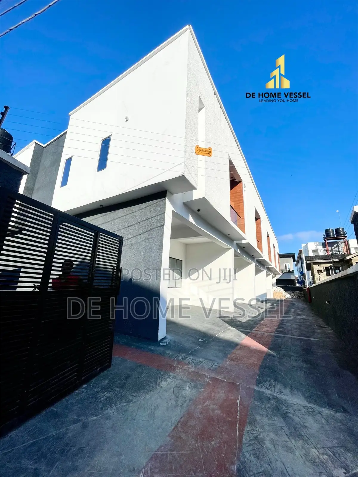 4bdrm Townhouse/Terrace in Lekki for sale