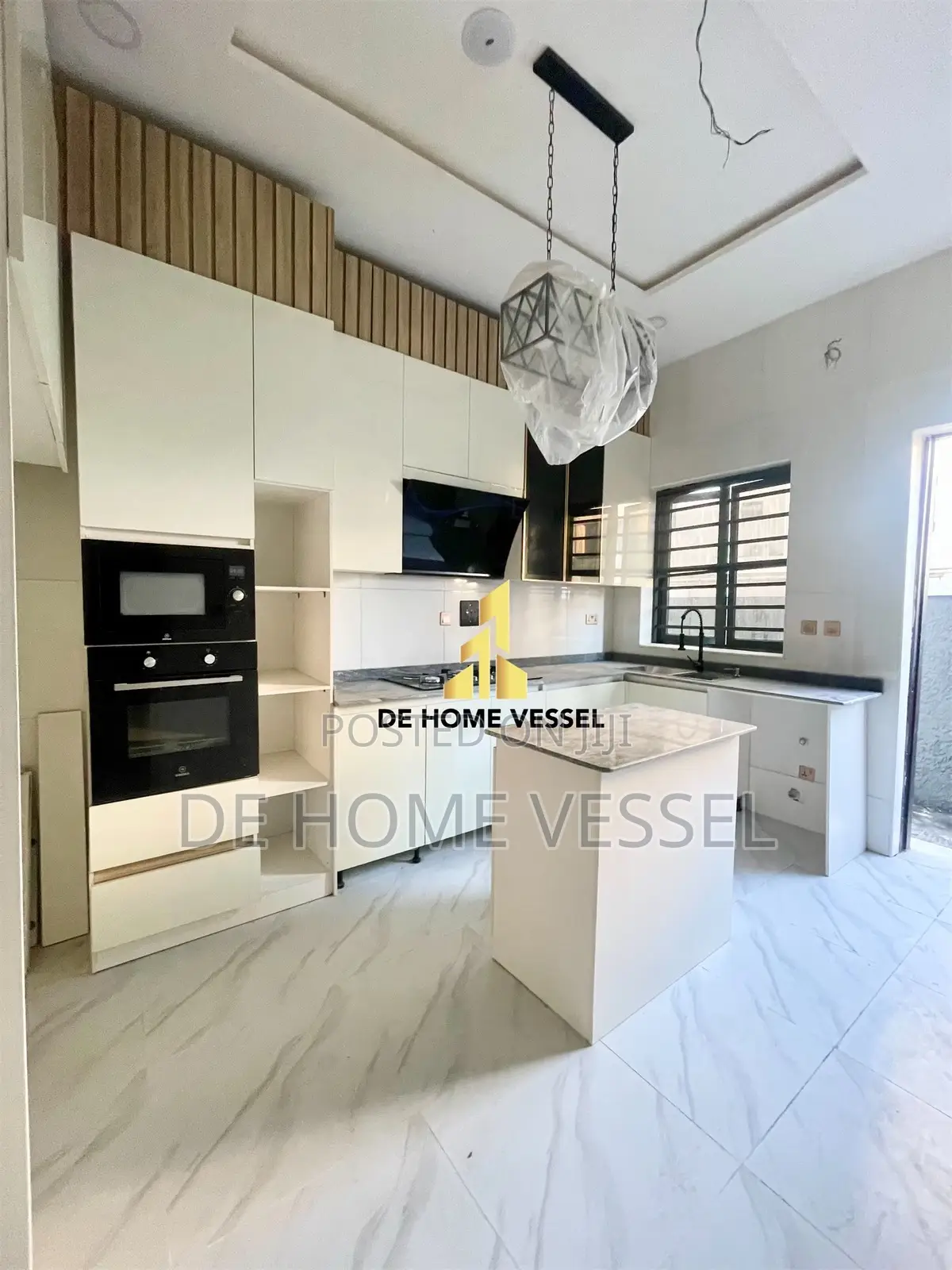 4bdrm Duplex in Lekki for sale