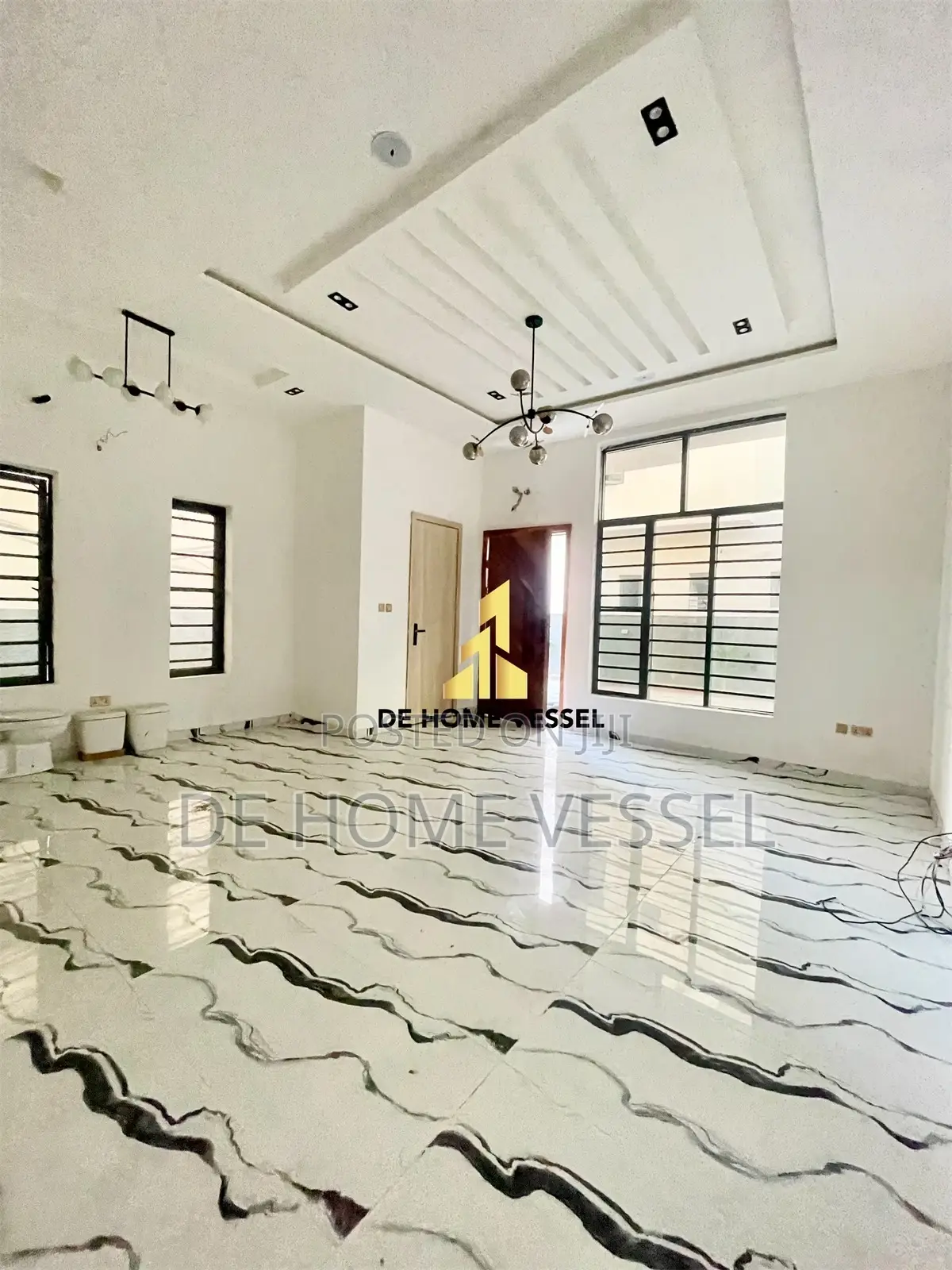 4bdrm Duplex in Lekki for sale