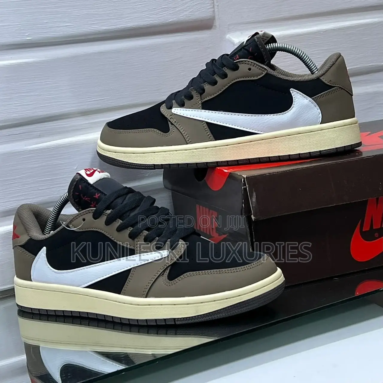 Air Jordan 1 Low Og Travis Scott X Cactus Jack Mocha Sneaker