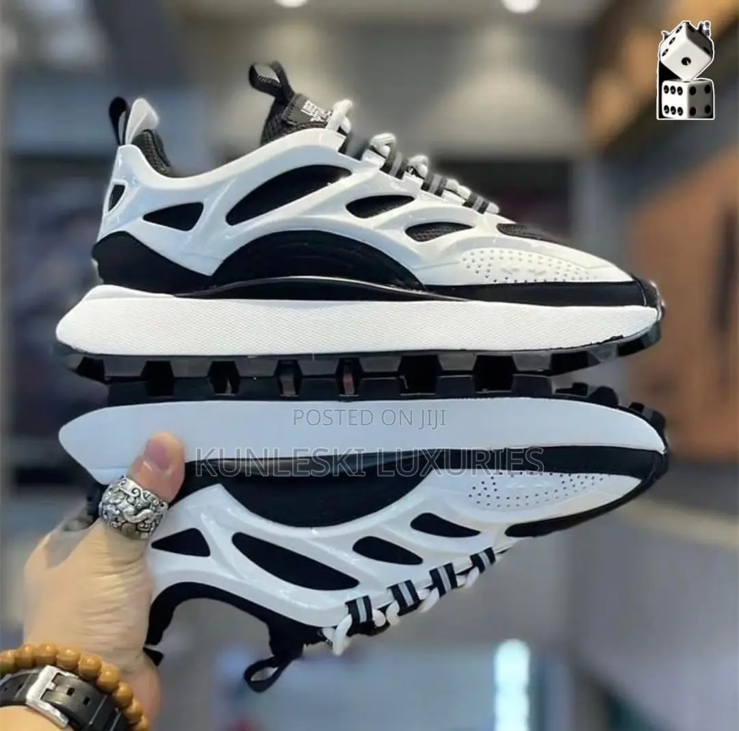 Original New Deluxe Bailleli Sneakers Collections