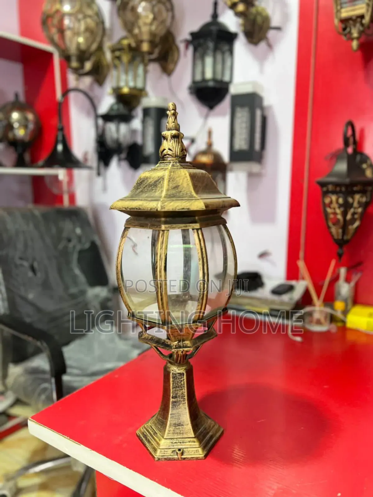 Bronze Gate Lamp