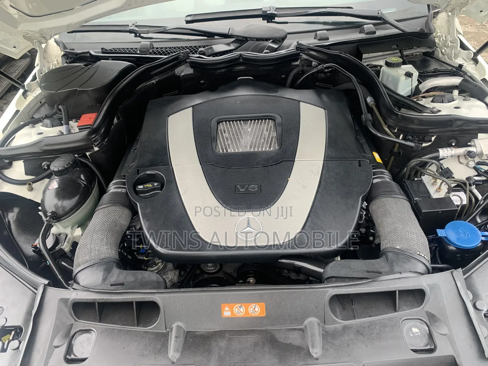Mercedes-Benz C300 2011 White
