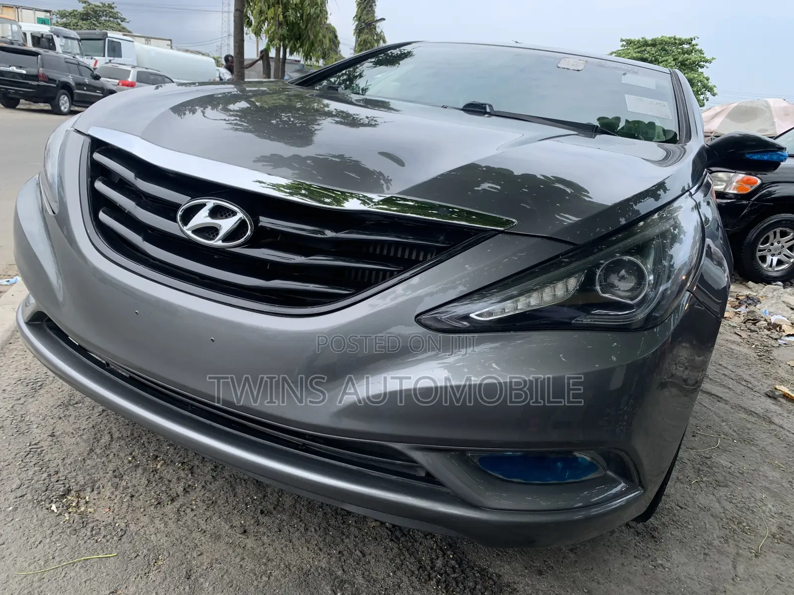 Hyundai Sonata Limited 2.0T Sedan (2.0L 4cyl 6A) 2012 Gray