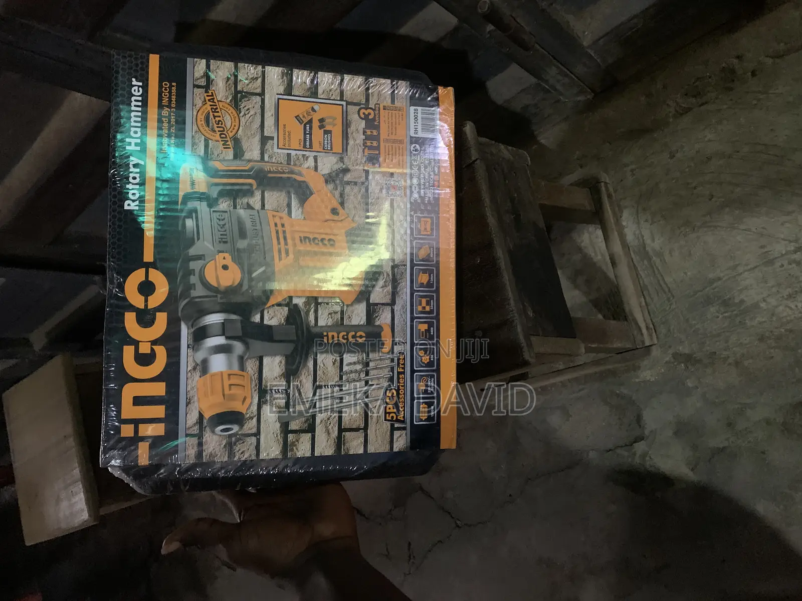 1500 Watt Ingco Industrial Hammer Drill/ Rotary Hammer