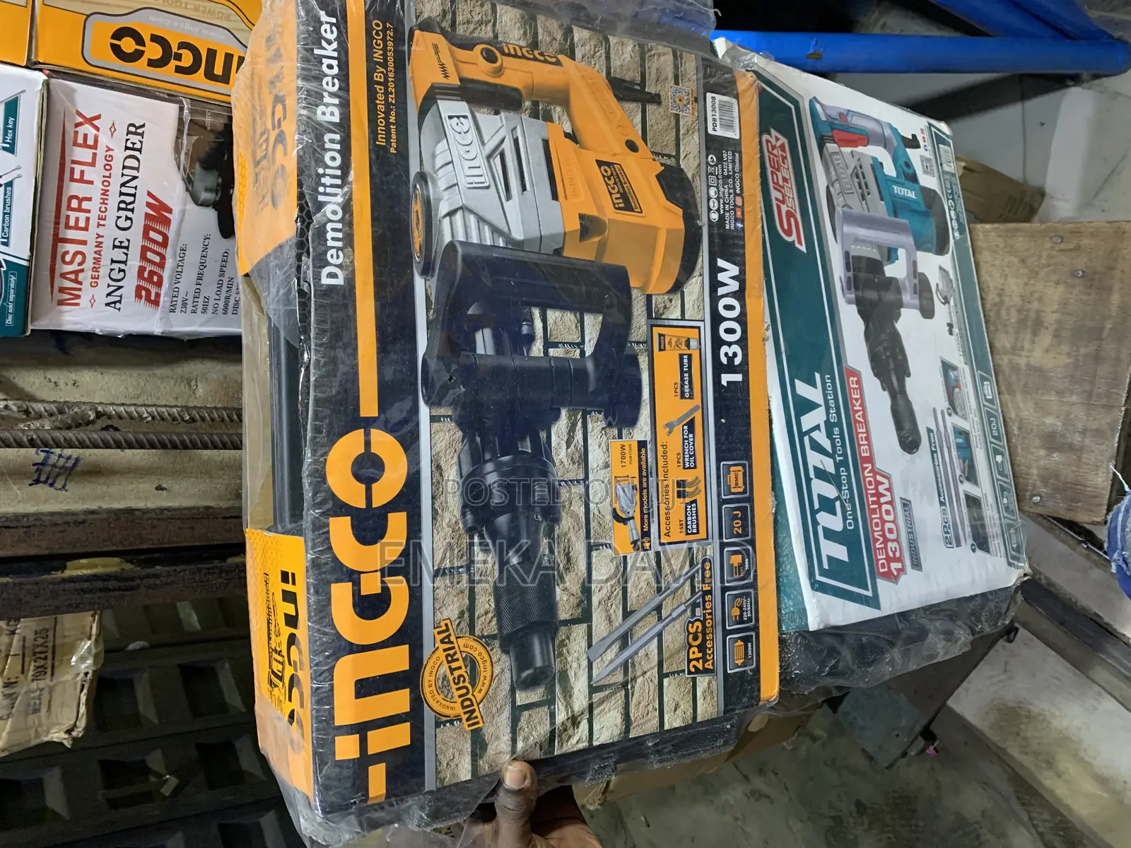 INGCO 6 Kg 1300W Demolition Breaker Hammer PDB13008