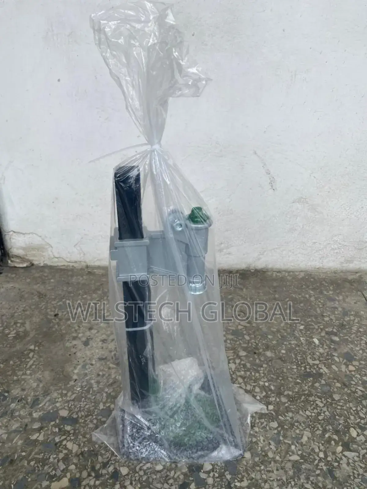 Manual Bottle Crown Capping Machine