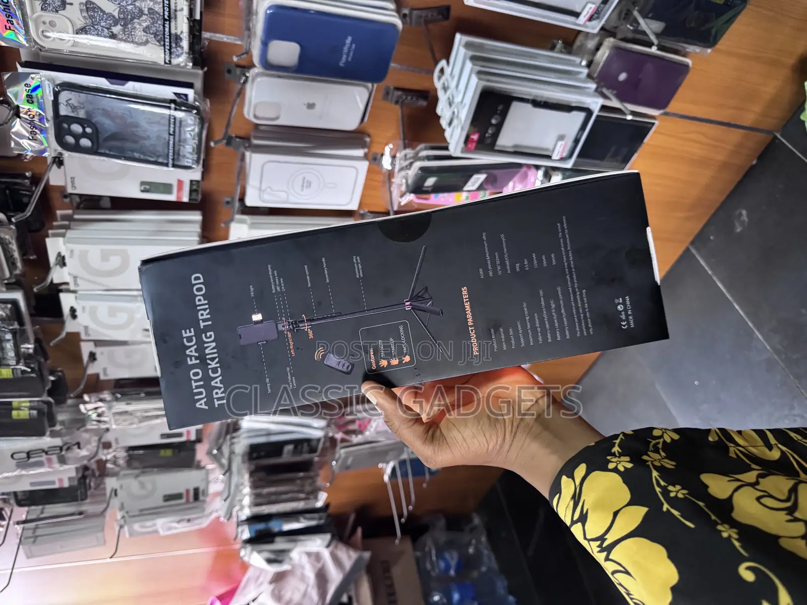 A1000 Auto Face Tracking Tripod , Phone Selfie Stick