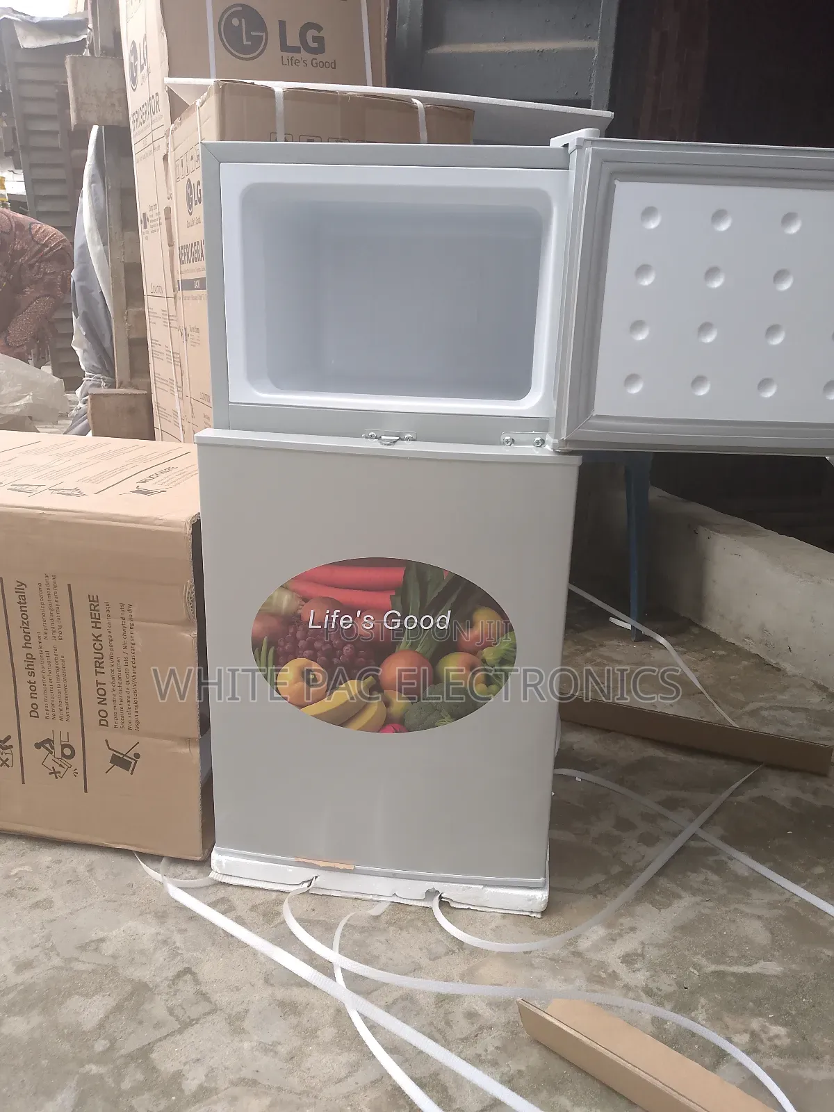 LG Fridge \ Freezer 110_litre Double Door Fast Ice Maker