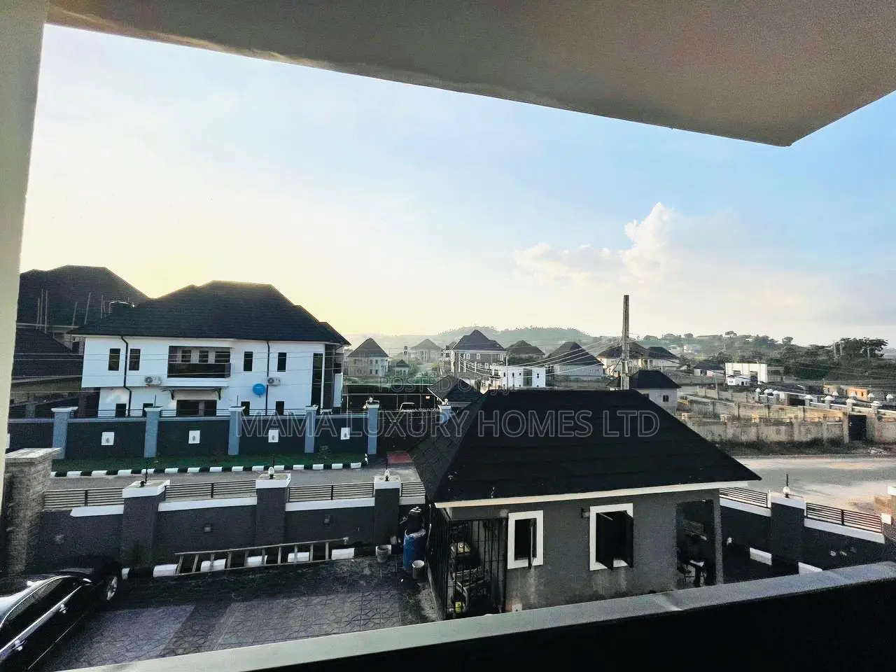 Luxuriously Furnished 2 Bedroom Duplex Shortlet - Gra Enugu