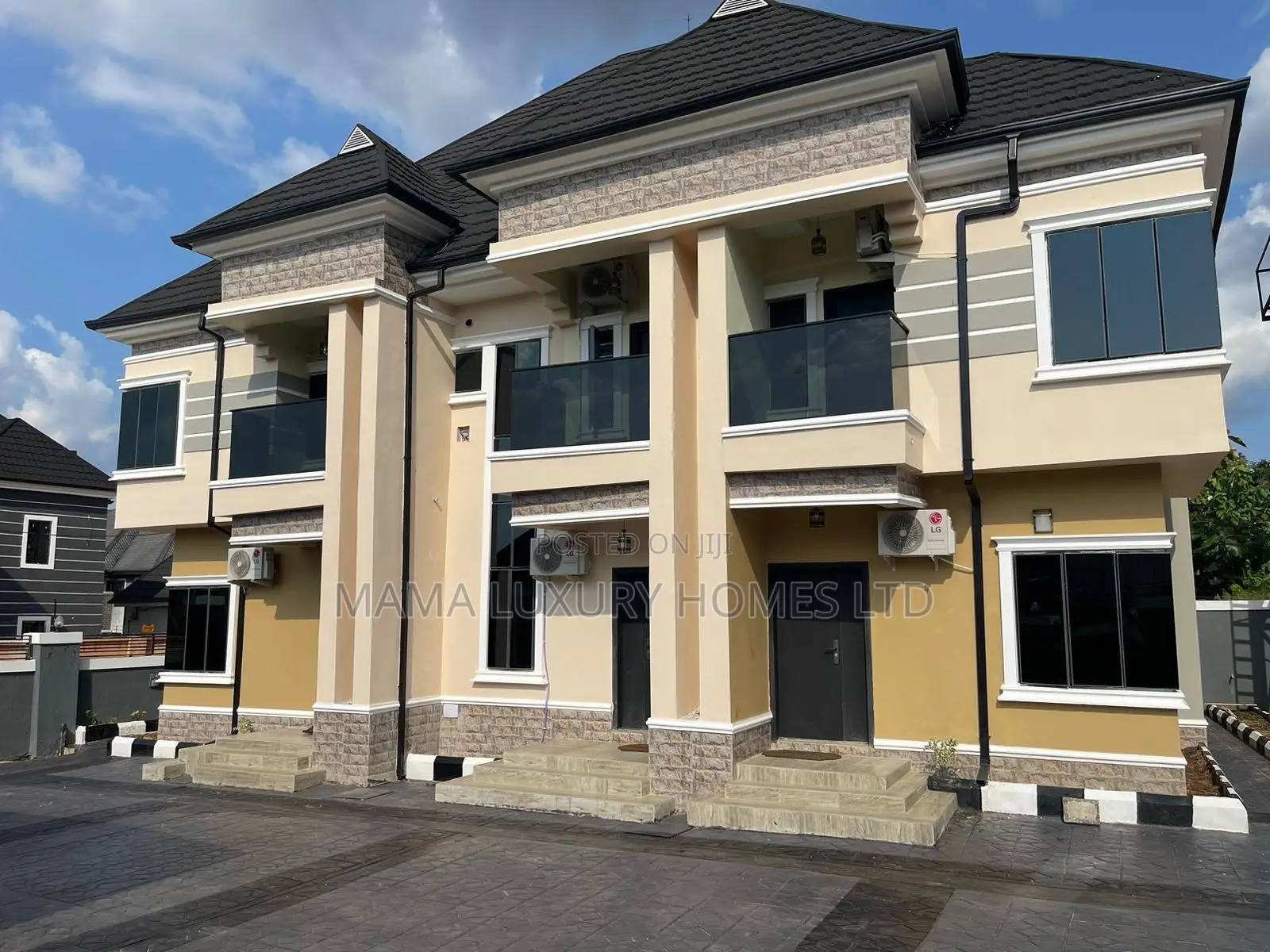 Luxuriously Furnished 2 Bedroom Duplex Shortlet - Gra Enugu