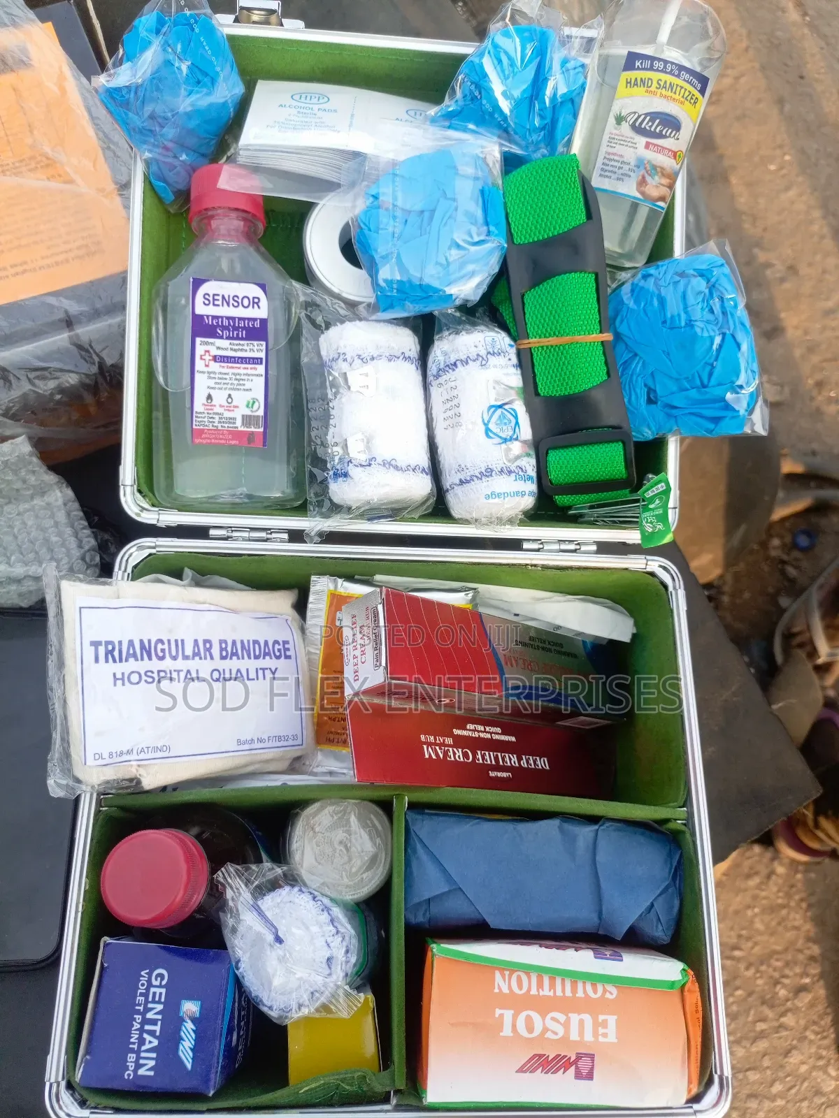 Small/Portable First Aid Box With Full Kit