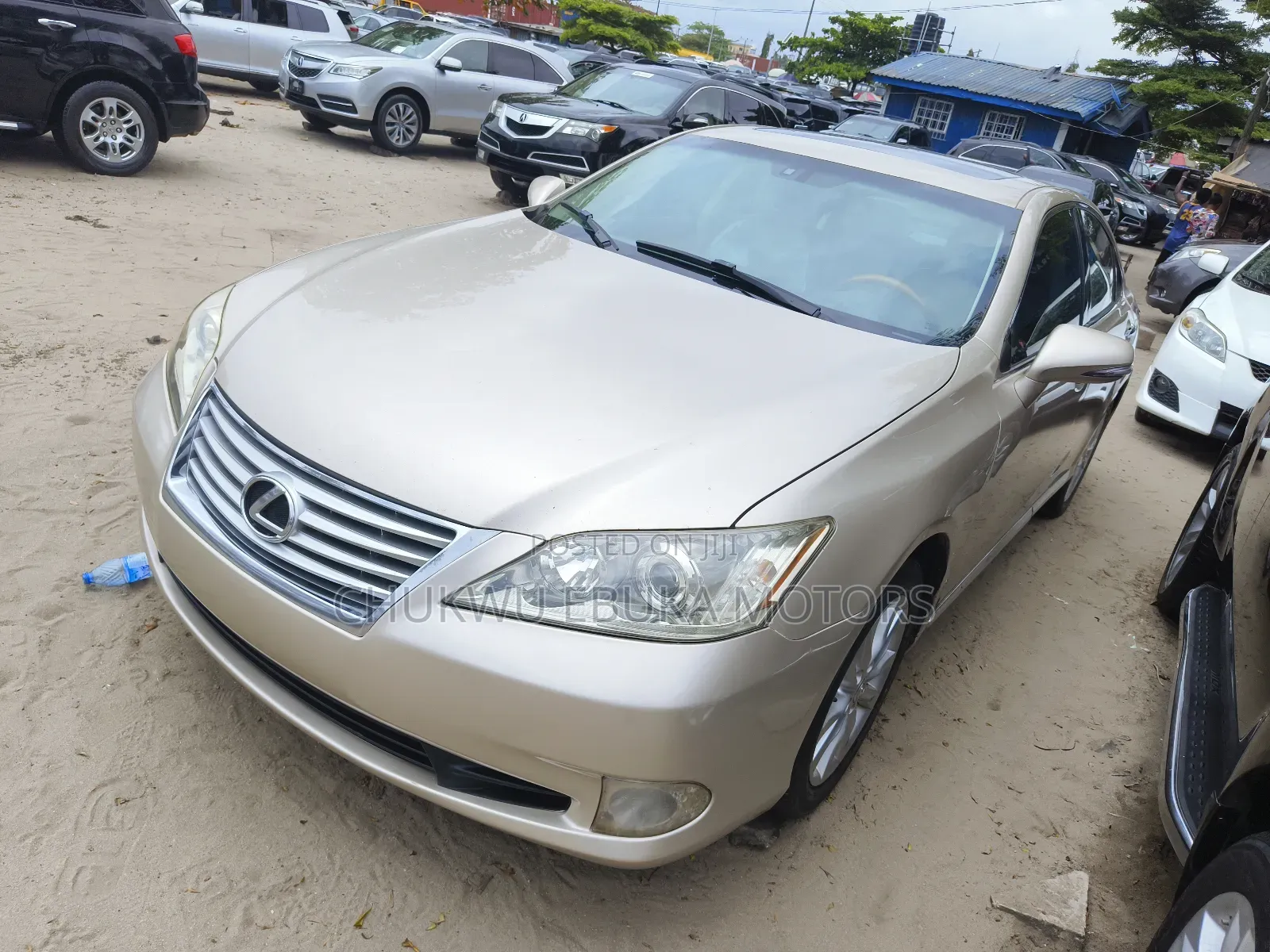Lexus ES 350 2010 Gold