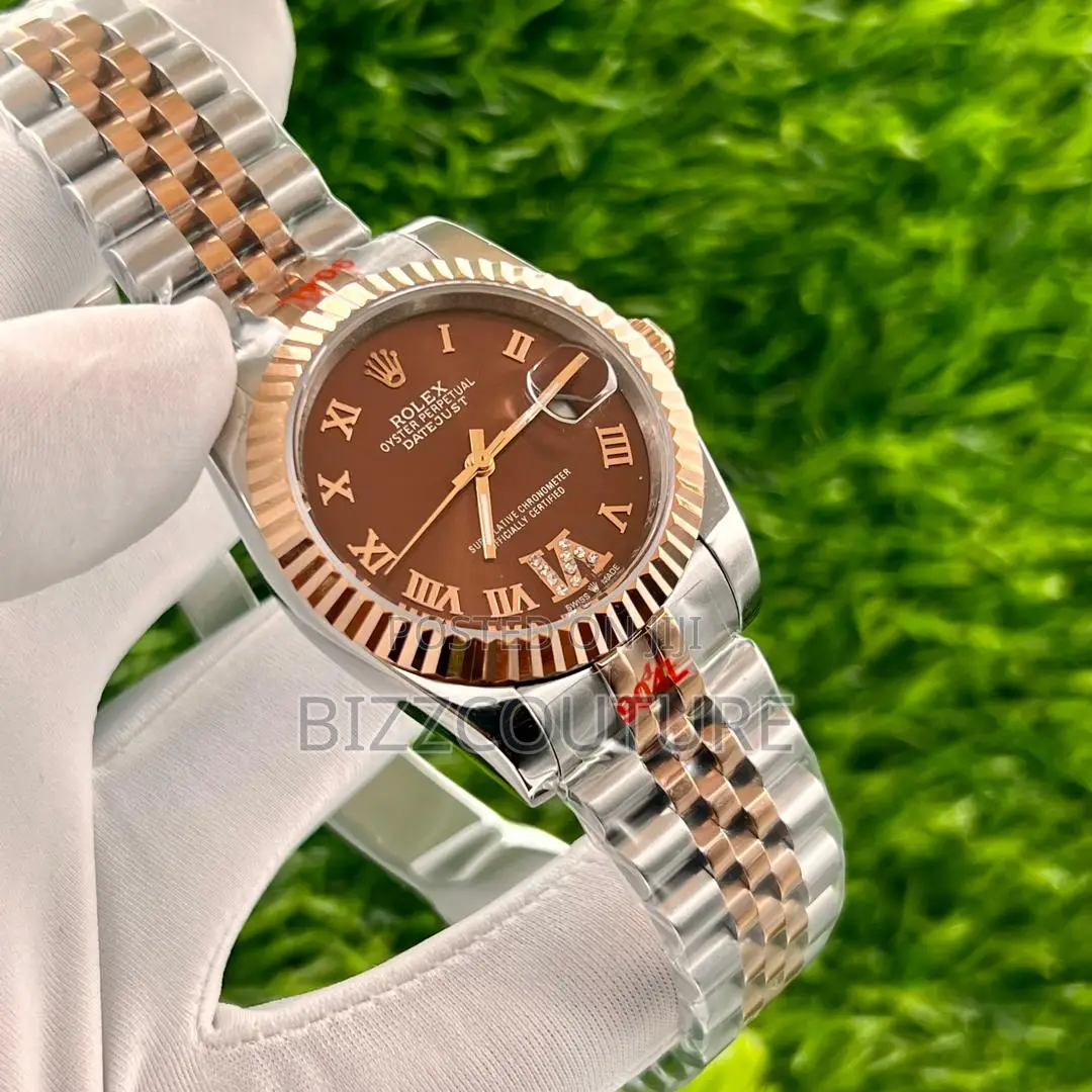 Original Rolex Oyster Silver and Gold Chain Watch in Store