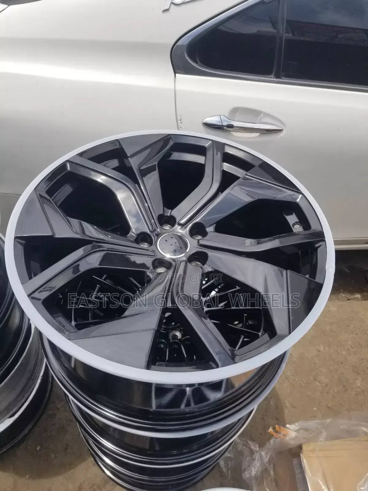 Audi, Lexus, Benz 20 Inches Alloy Wheel
