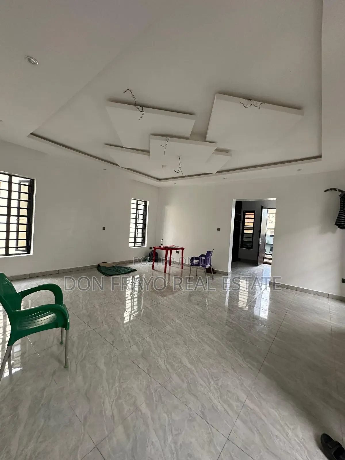 5bdrm Duplex in Ikolaba Estate, Agodi for sale