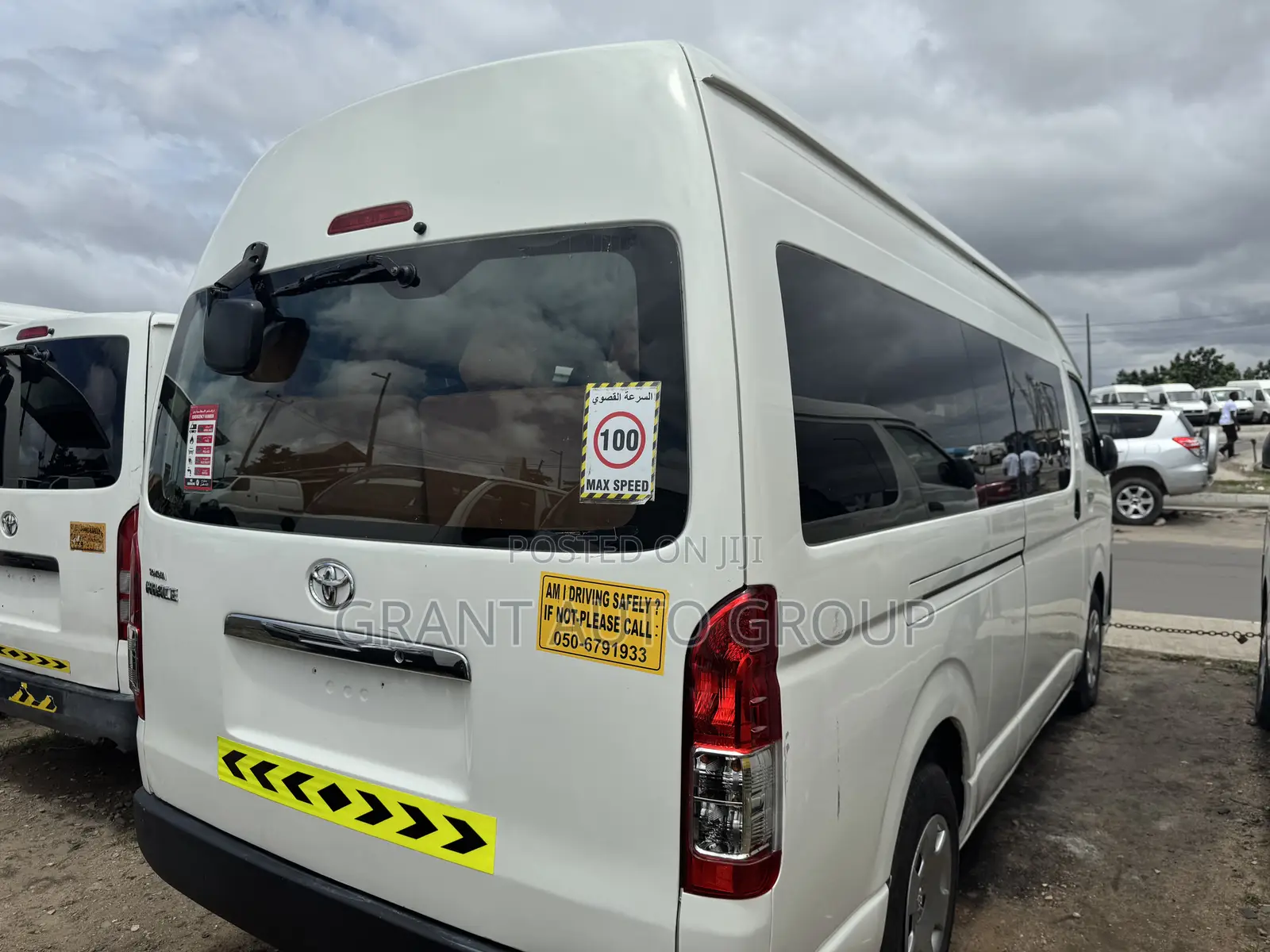 Toyota HiAce 2017 White