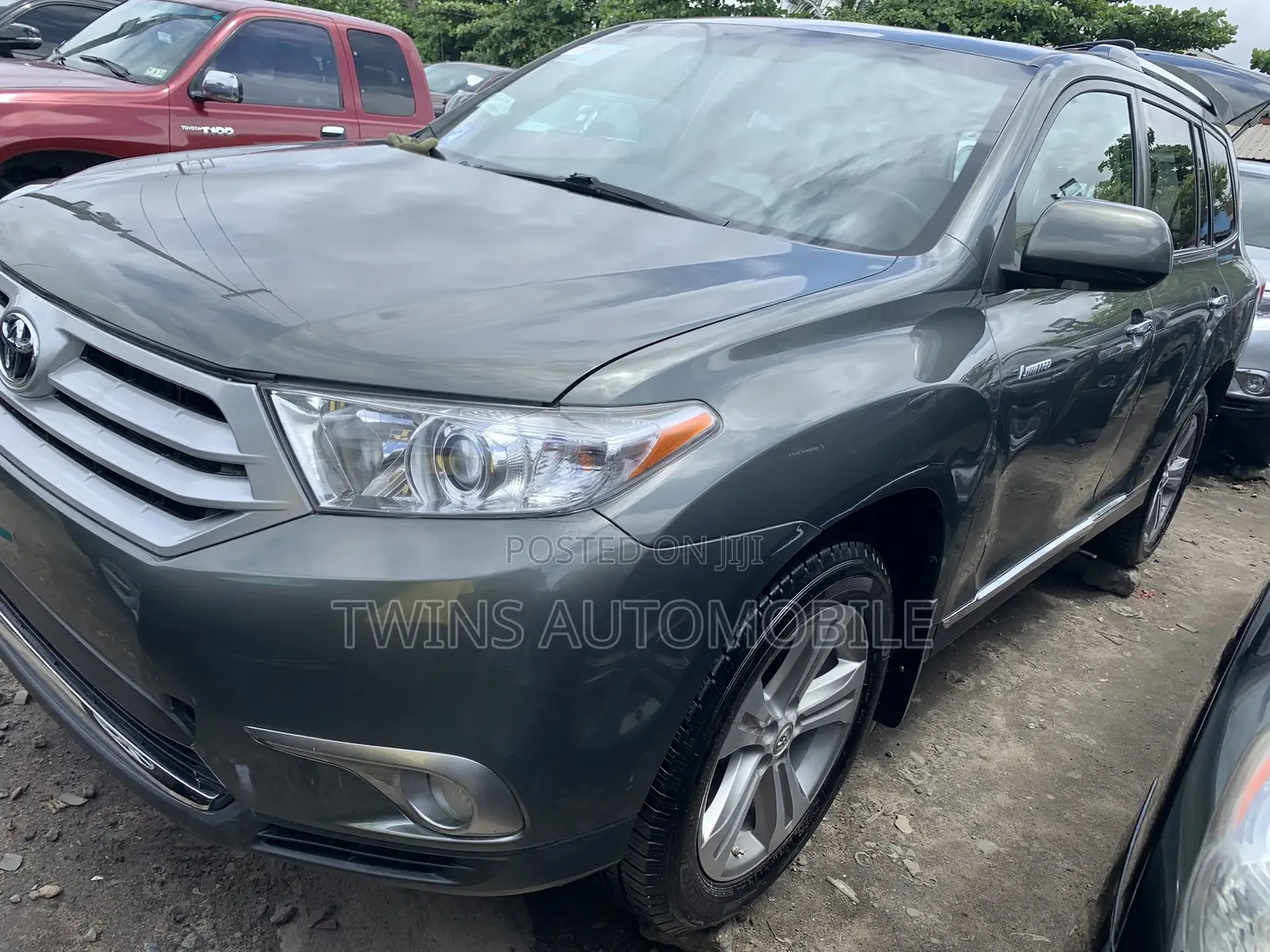 Toyota Highlander Limited 3.5l 4WD 2013 Green