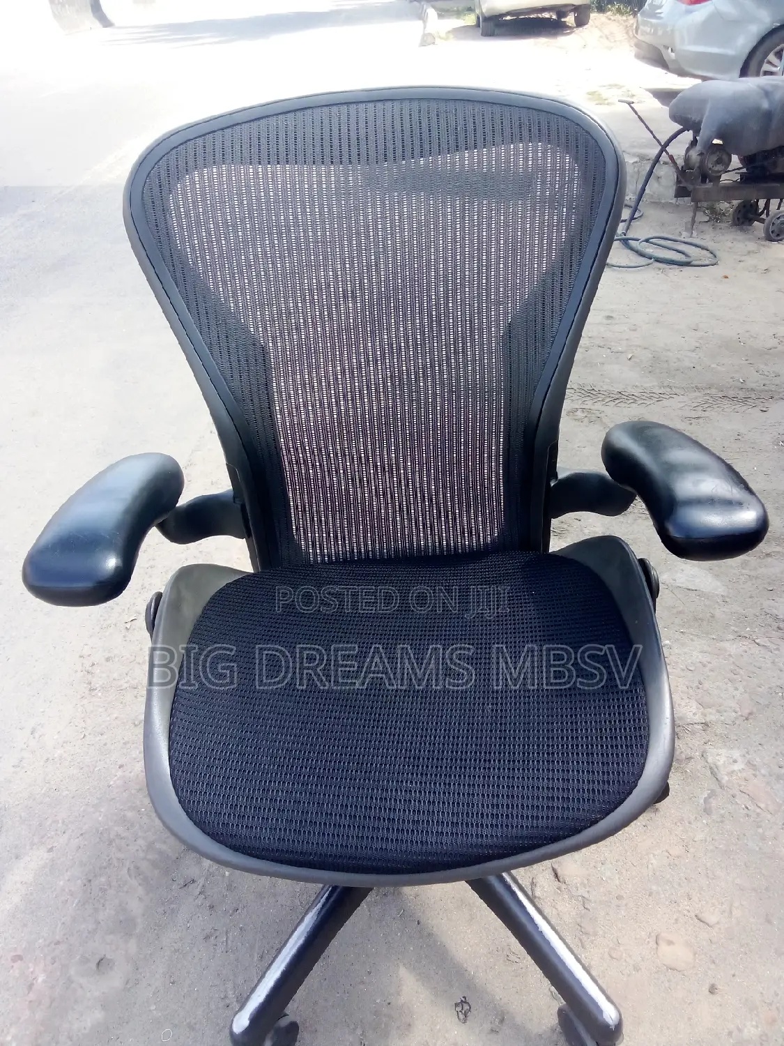 Miller  Orthopedic Executive Swivel Chair