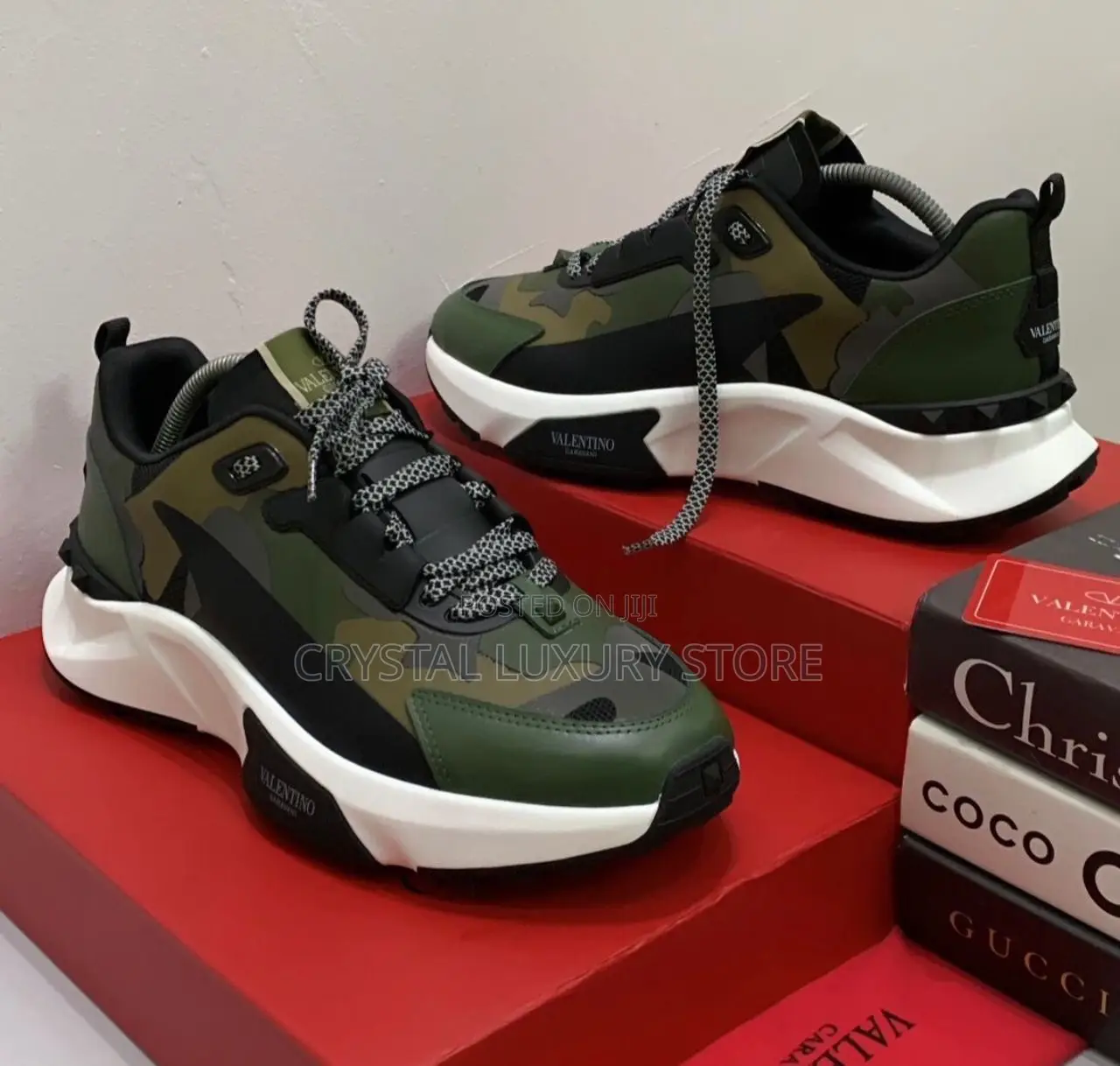 Valentino Garavani Como Quality Luxury Men Sneakers