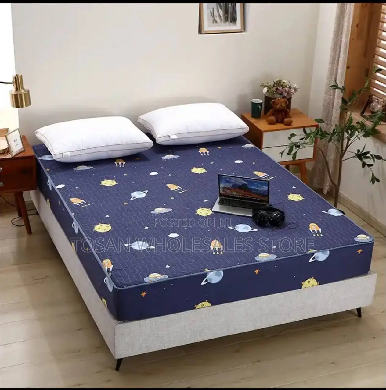 Quality Water Resistant Bed Cover