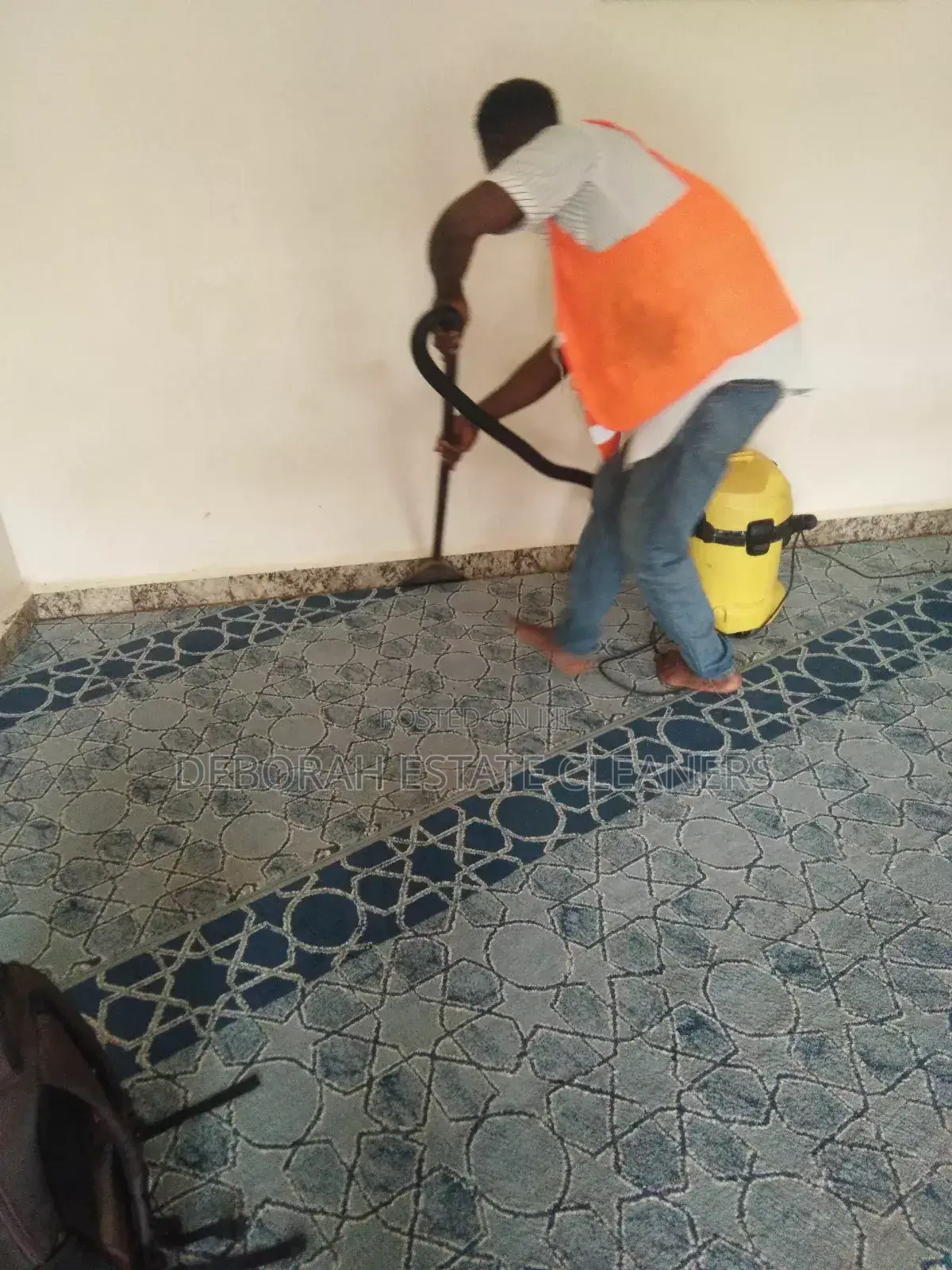 Large Space Carpet Cleaning Reinstatement