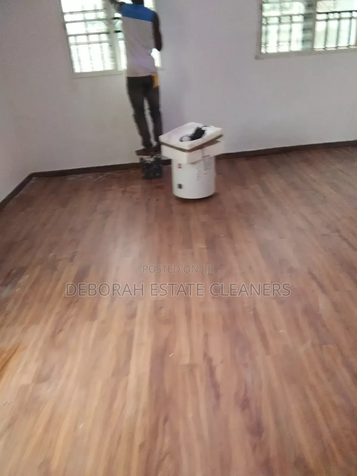 Wooden and Tiled Floor Professional Cleaning Service