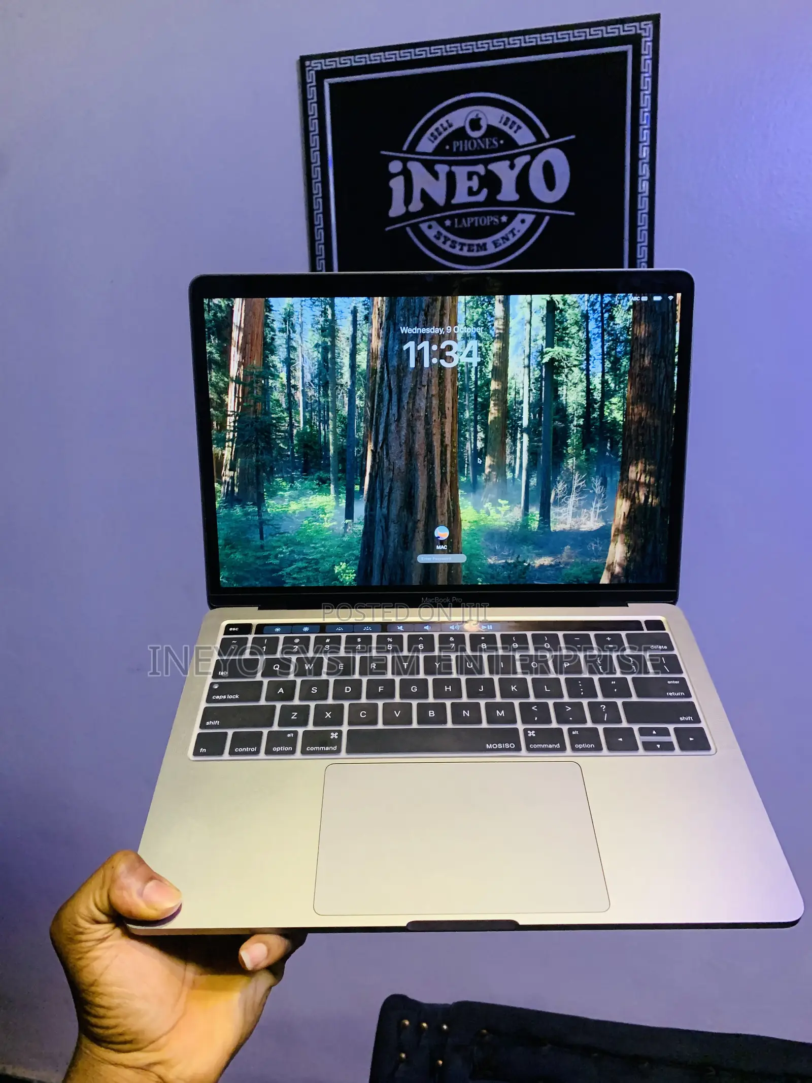Laptop Apple MacBook Pro 2020 16GB Intel Core I5 SSD 512GB
