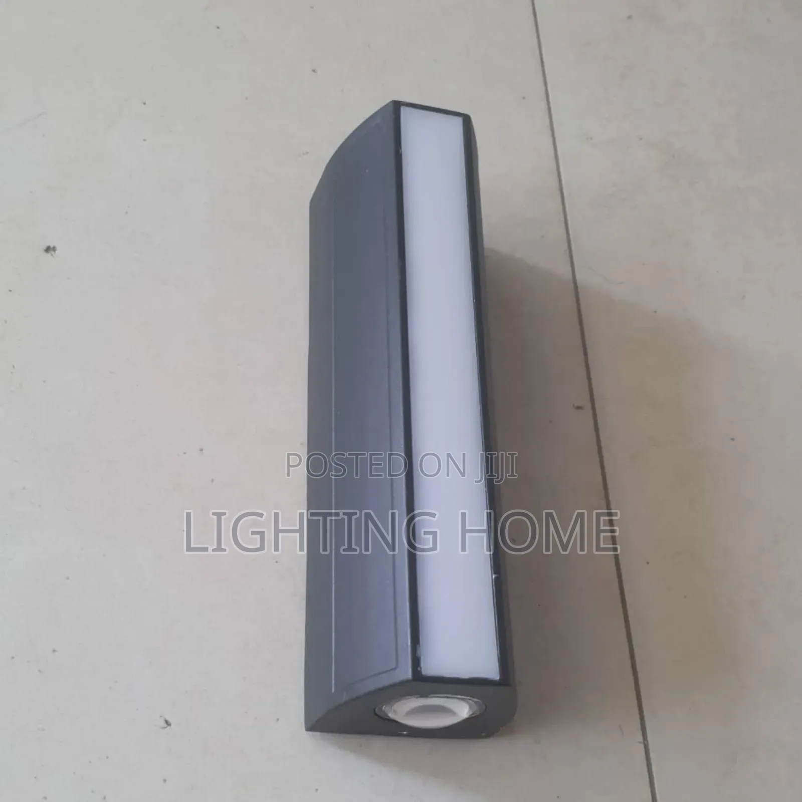 Outdoor Wall Lamp