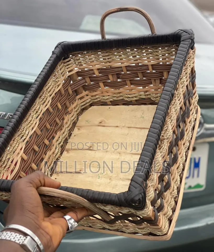 Square Straw Classic Hamper Gift Shopping Basket