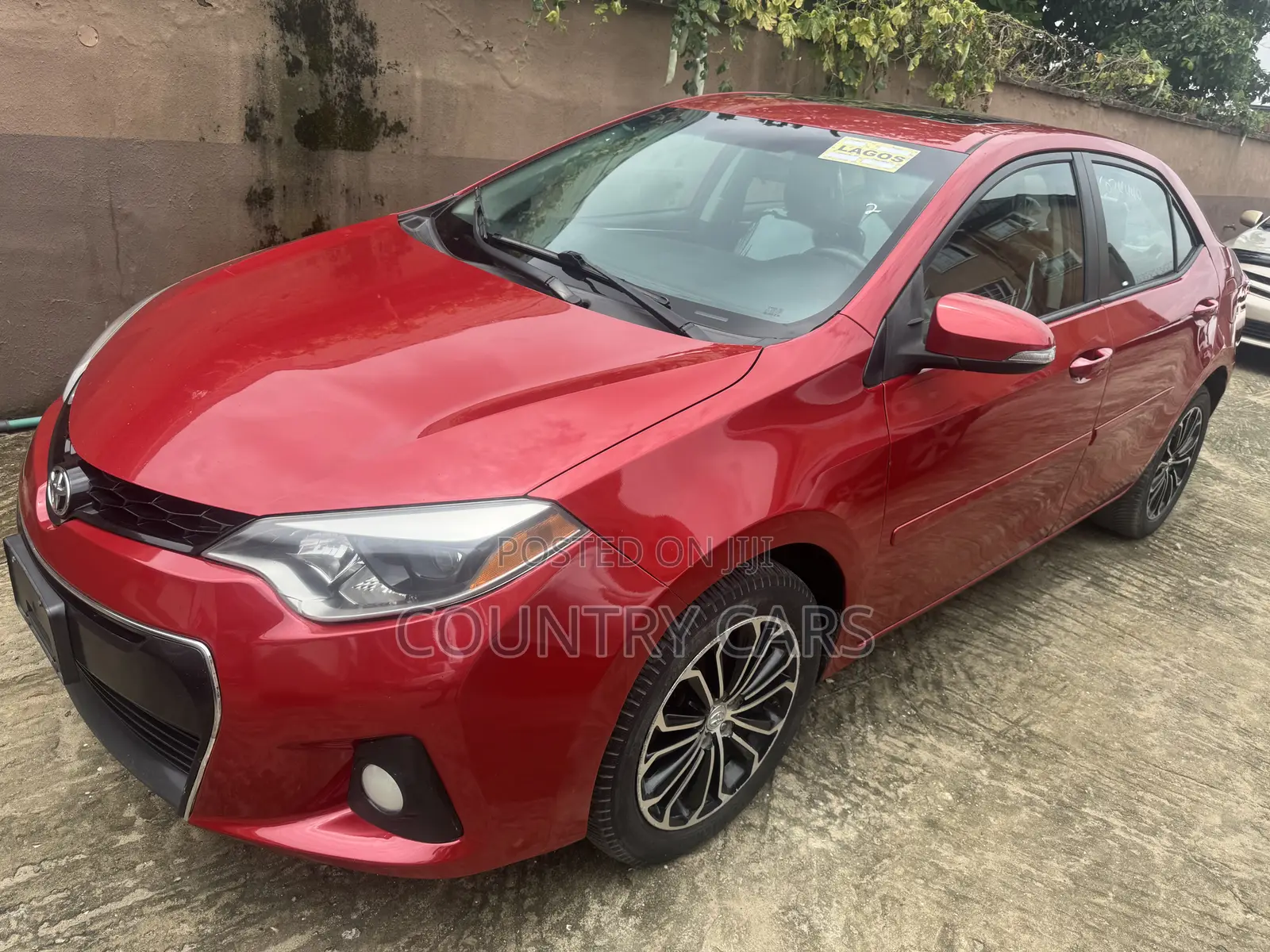 Toyota Corolla 2015 Red