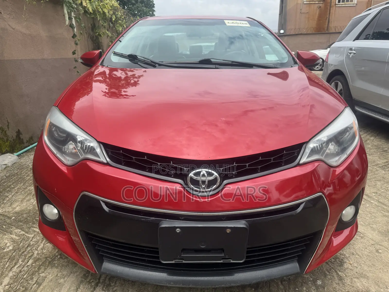 Toyota Corolla 2015 Red