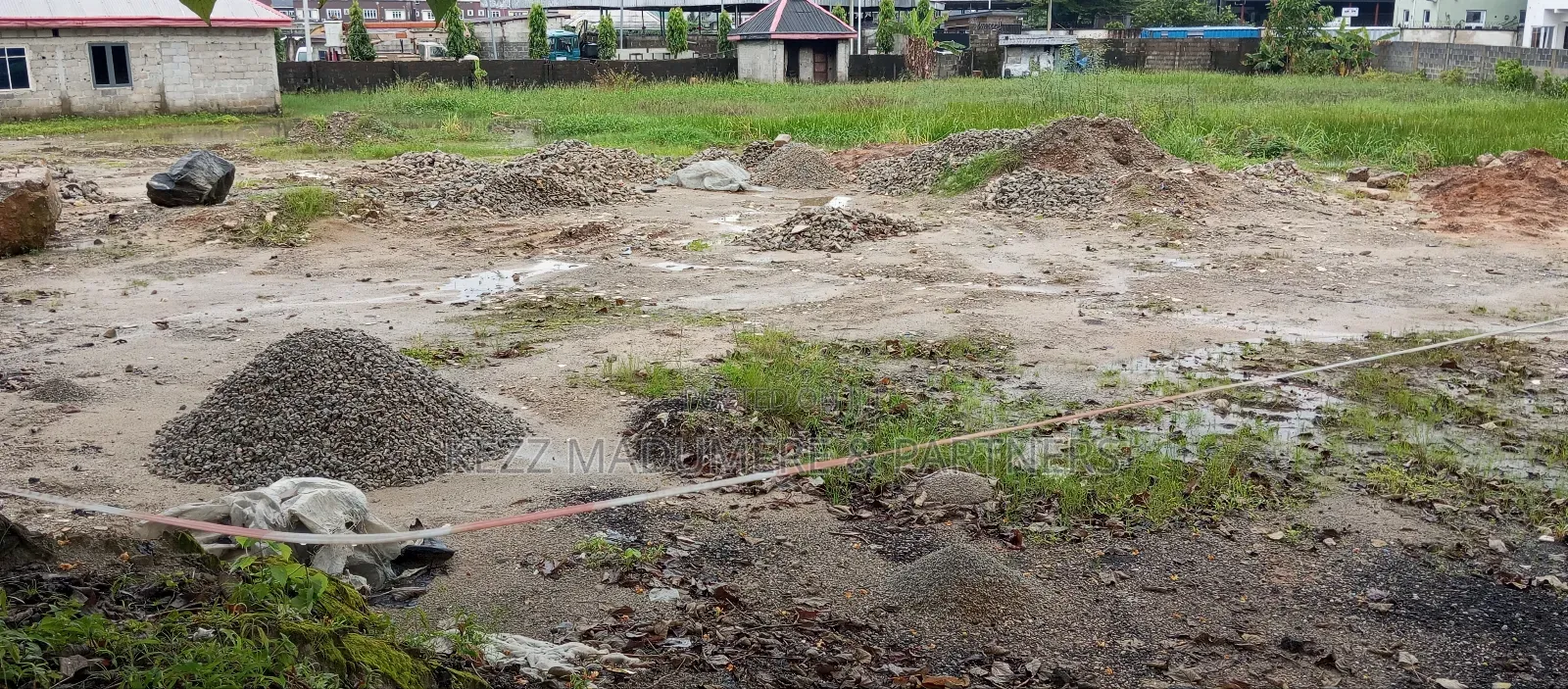 For Sale : 2 Plots on the Major G.U.Aker Road , Eliozu , Ph