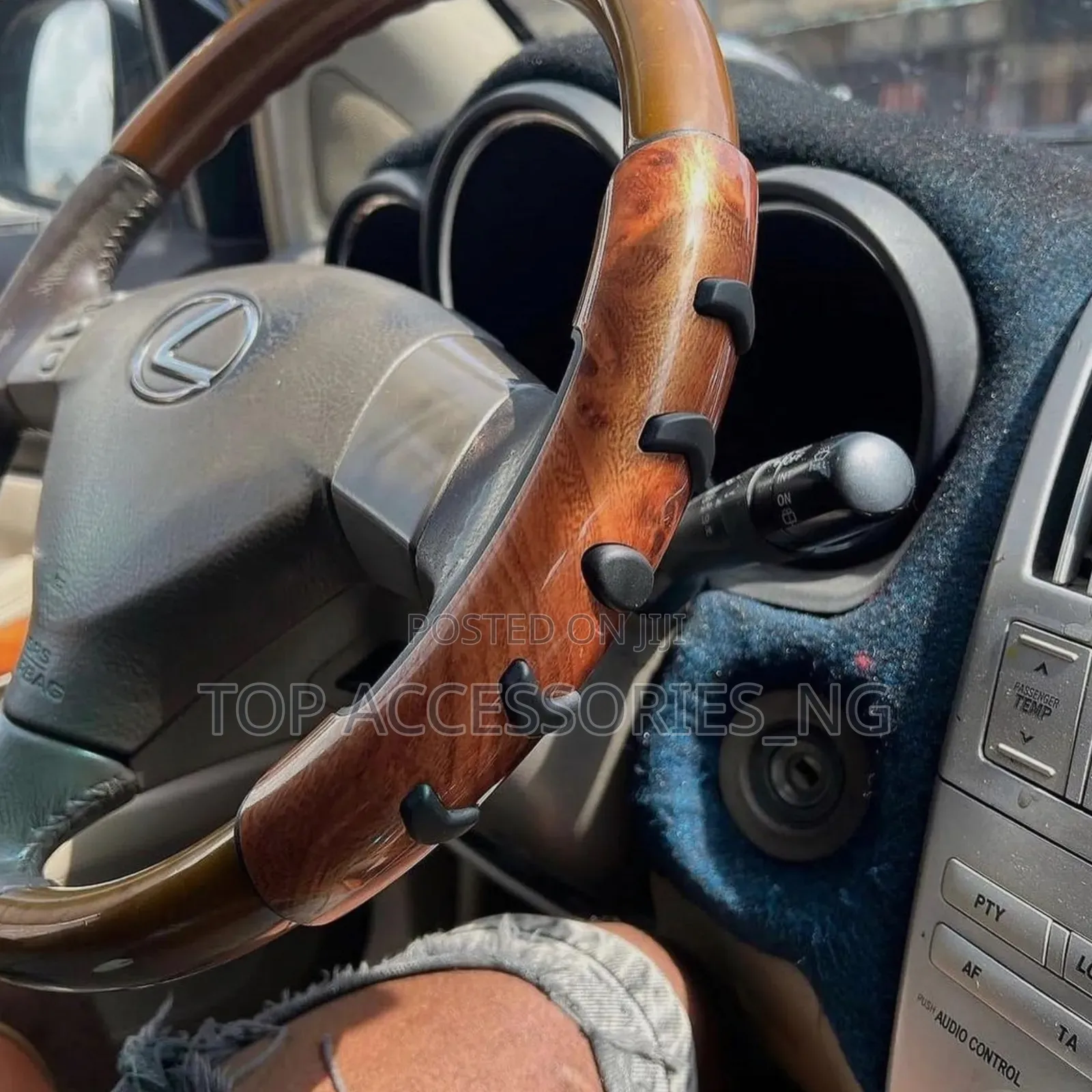 Button Steering Grip