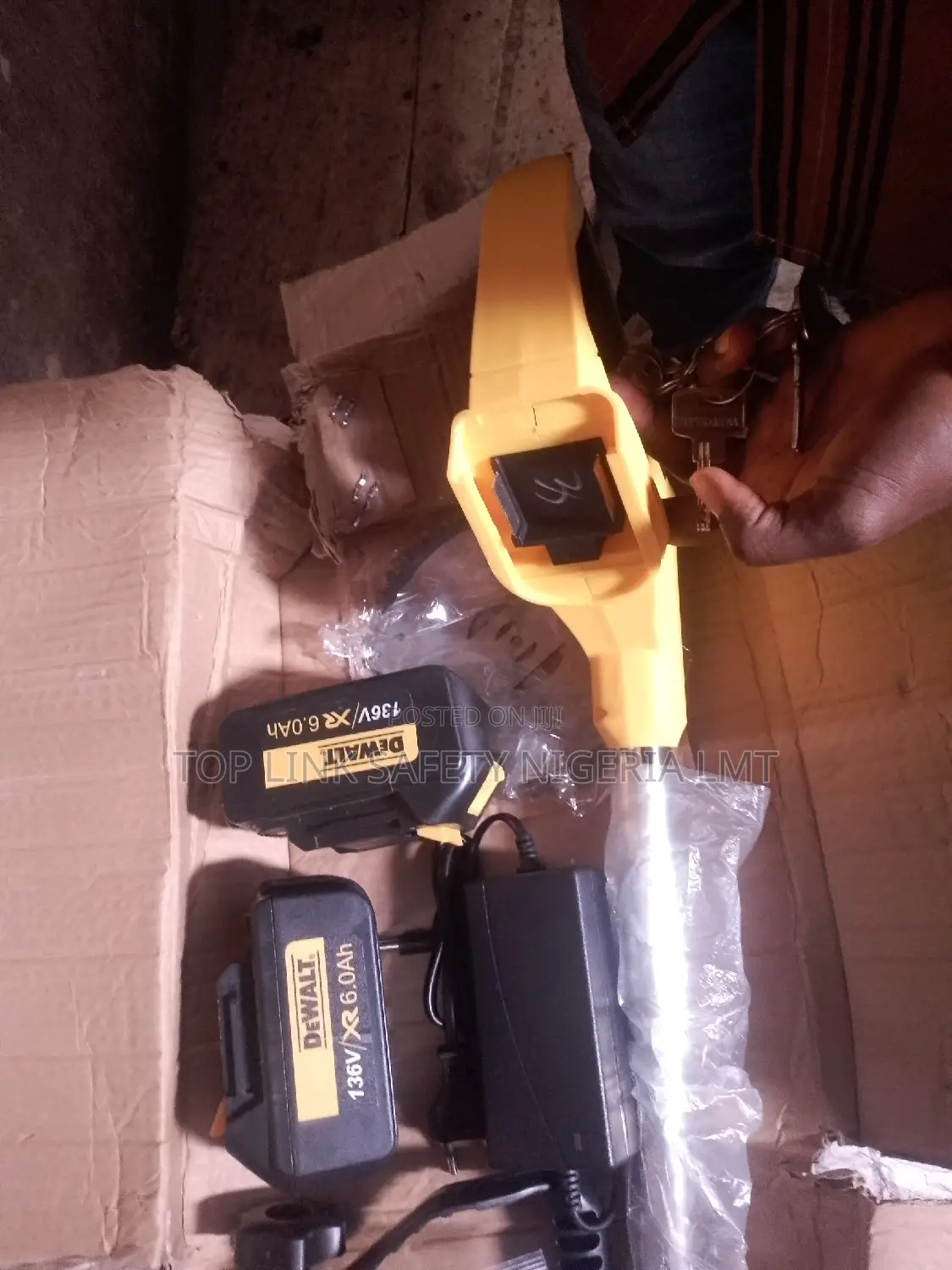 Garden Brush Cutter Dewalt