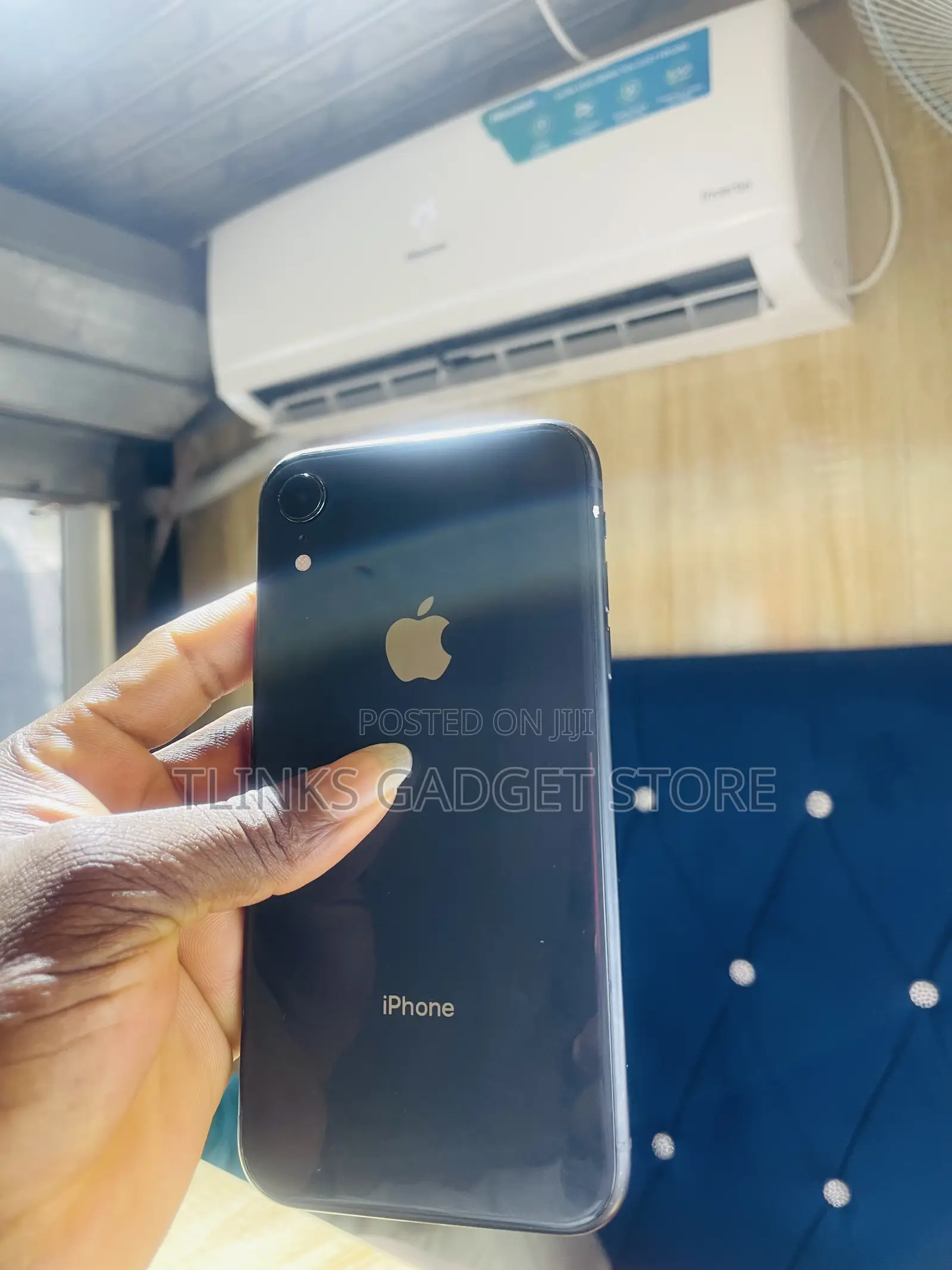 Apple iPhone XR 64 GB Black