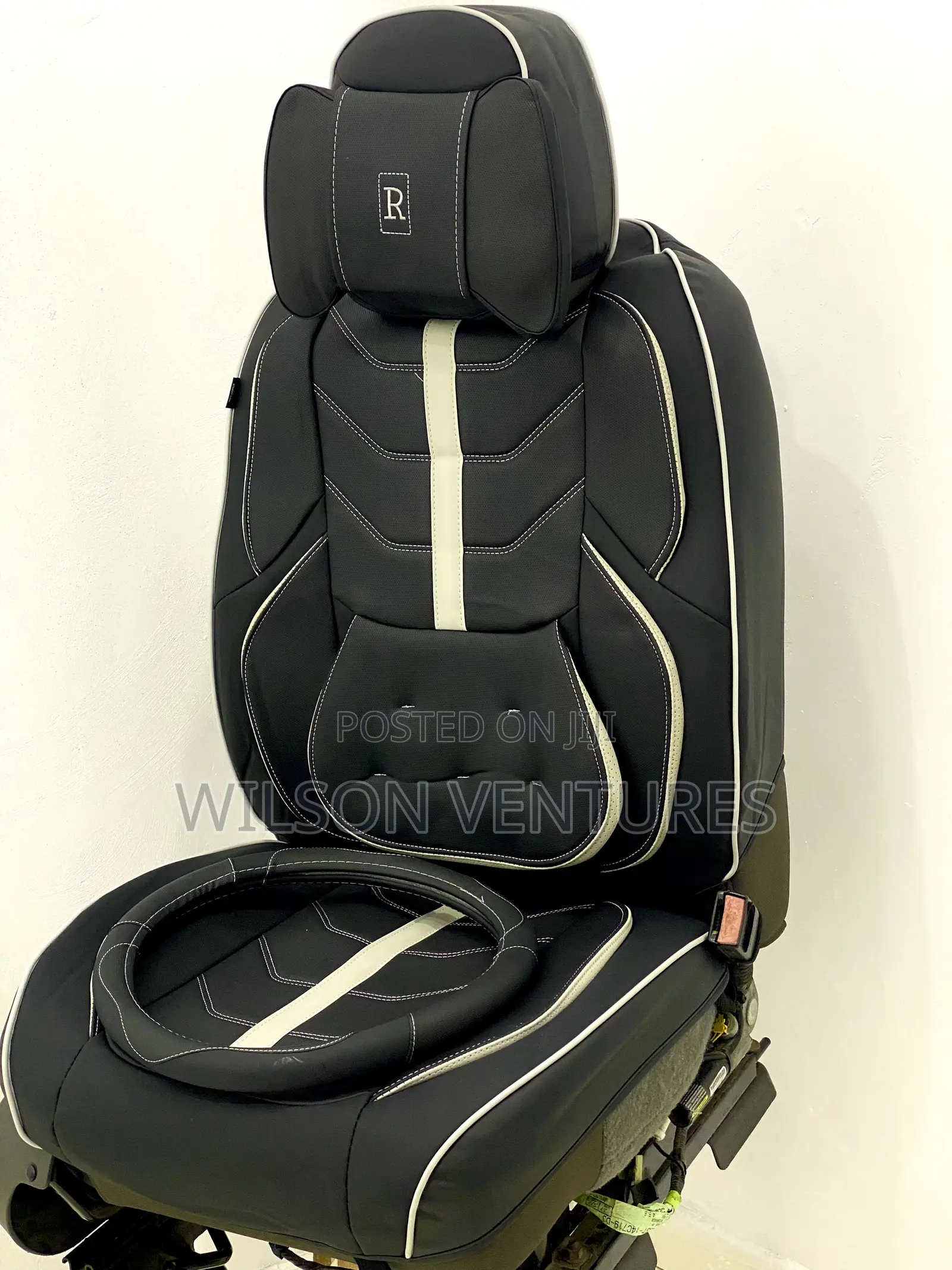 5 Seater Black and White Leather Seat Cover
