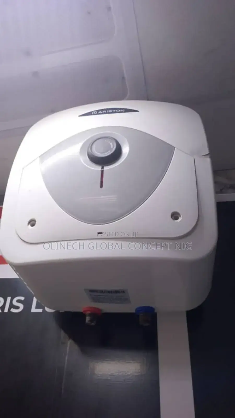 Ariston 30 Liters Red Carton Water Heater